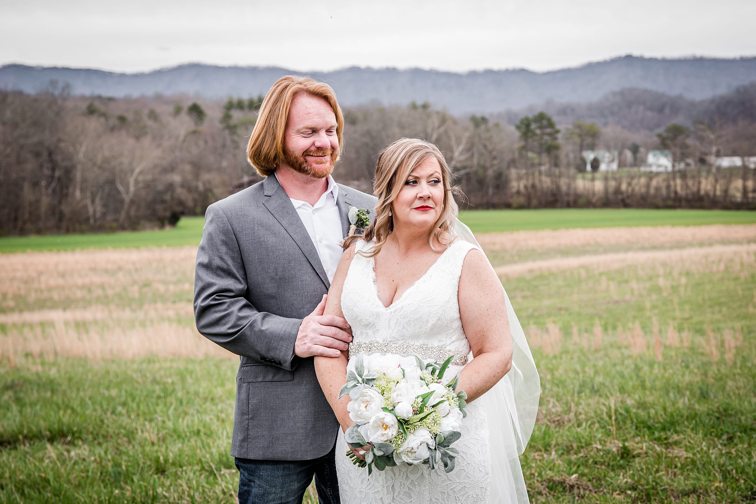 bride and groom Tennessee Elopement