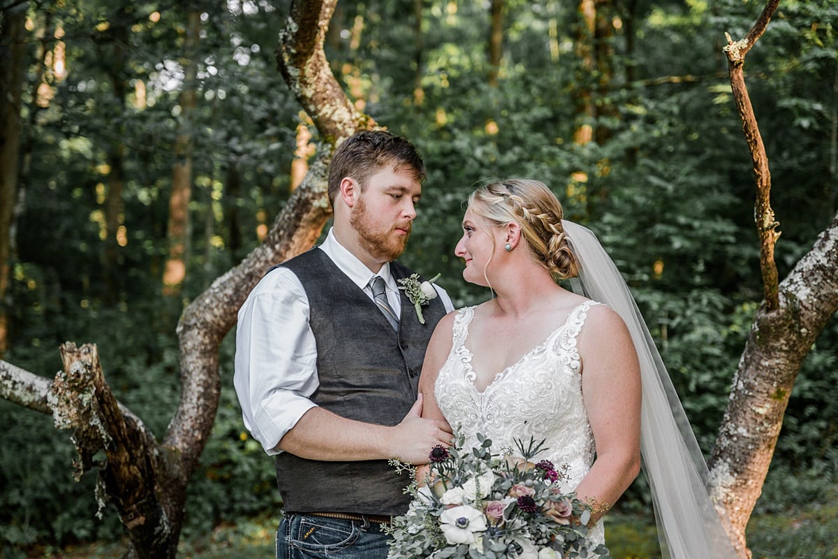 Intimate East Tennessee Weddings