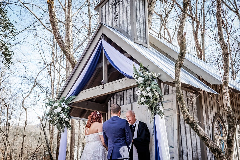 outdoor elopements in the smoky mountains