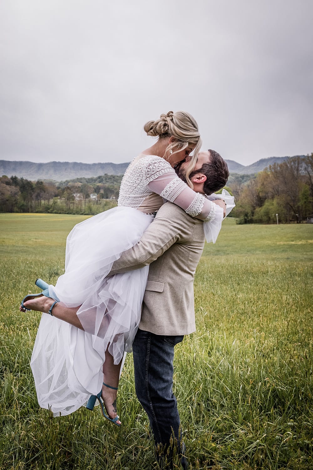 elopement in the mountains