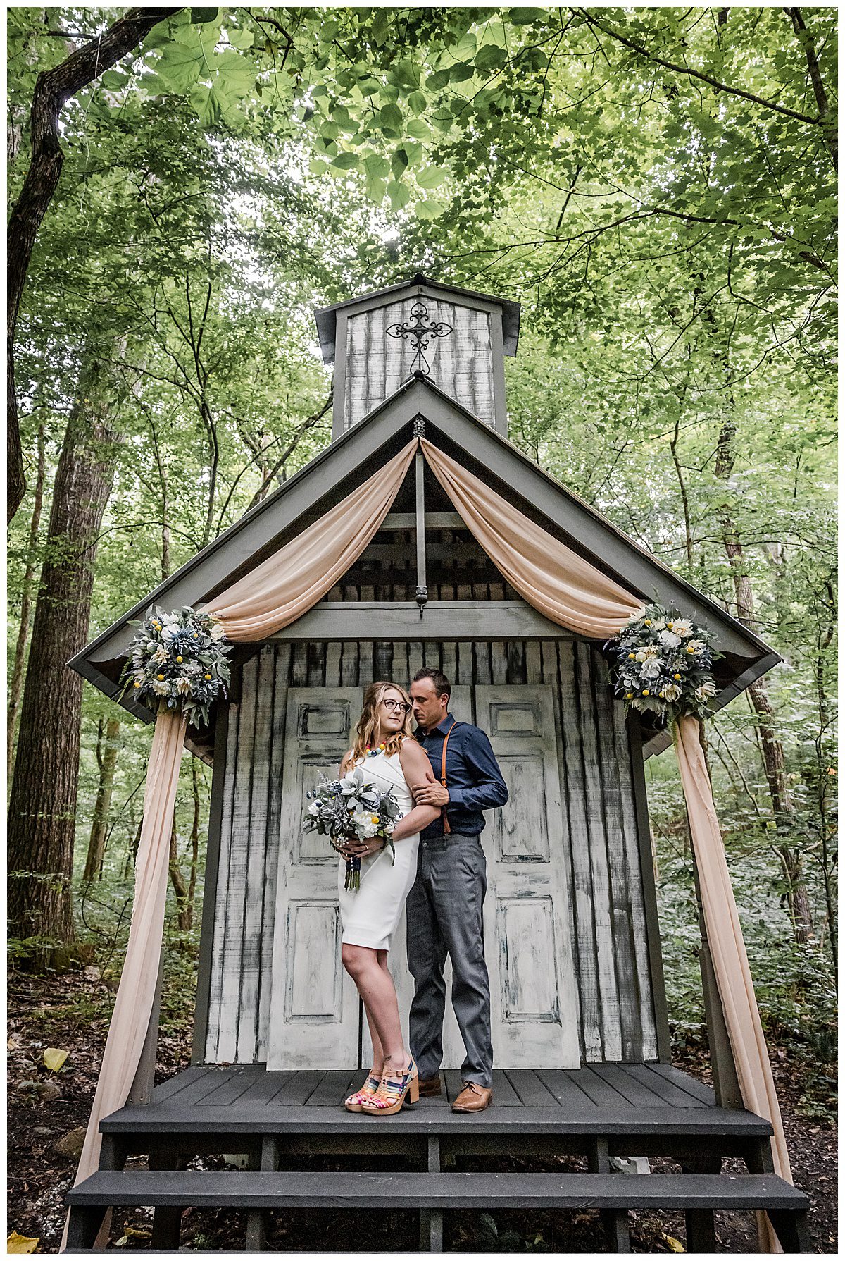 Colorful Tennessee Vow Renewal