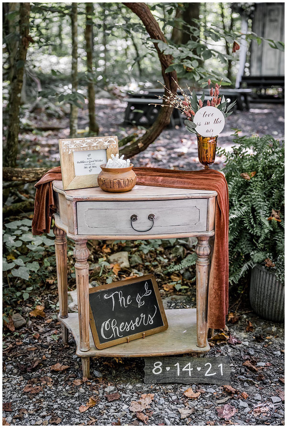 micro wedding in the forest