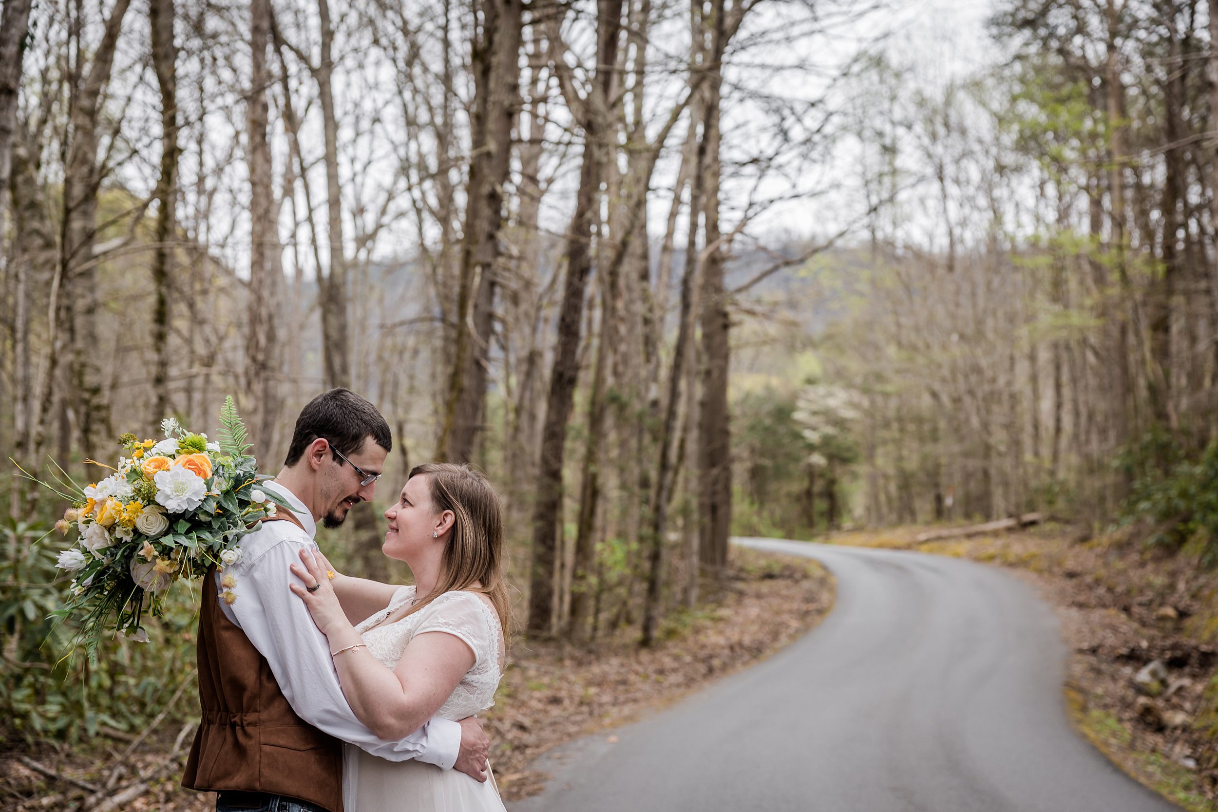 Simple Spring Micro Wedding