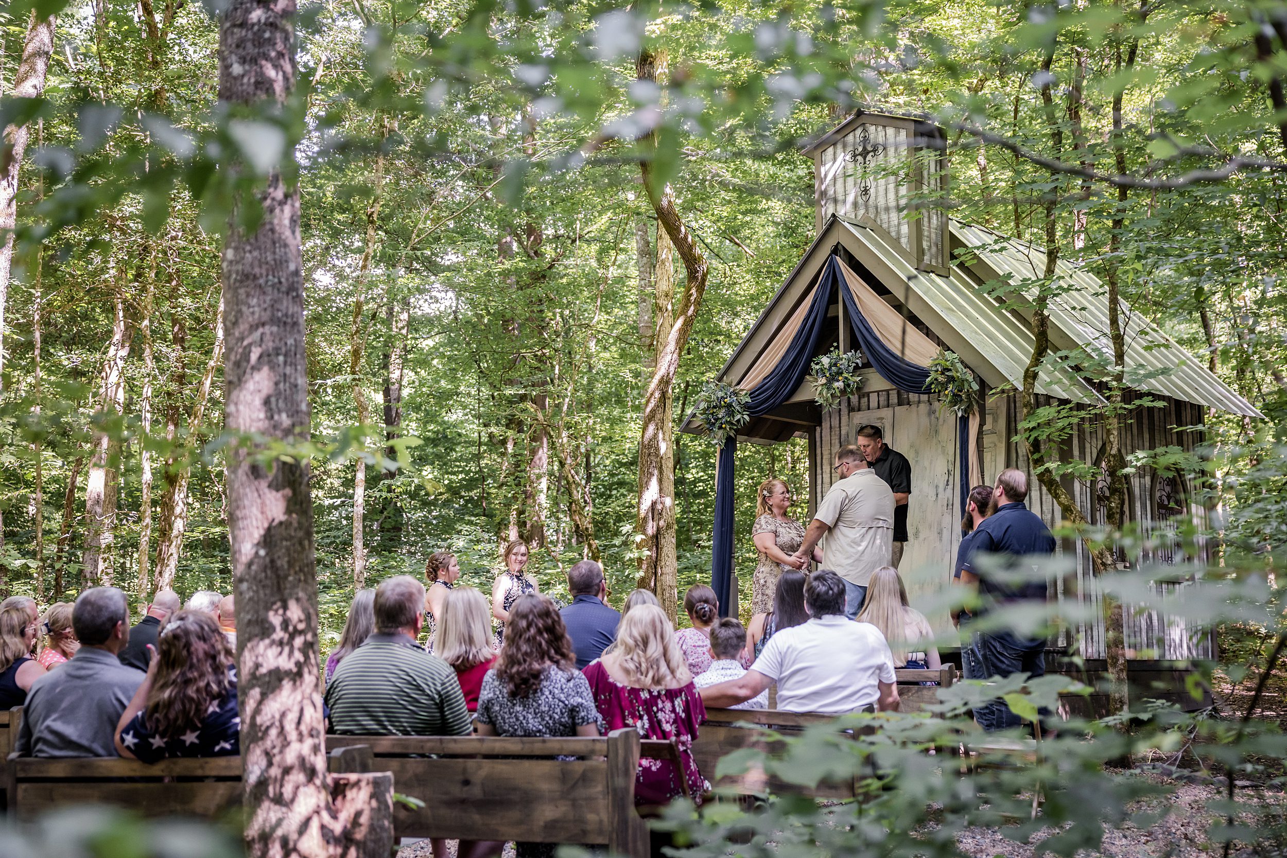 Casual Smoky Mountain Wedding ceremony