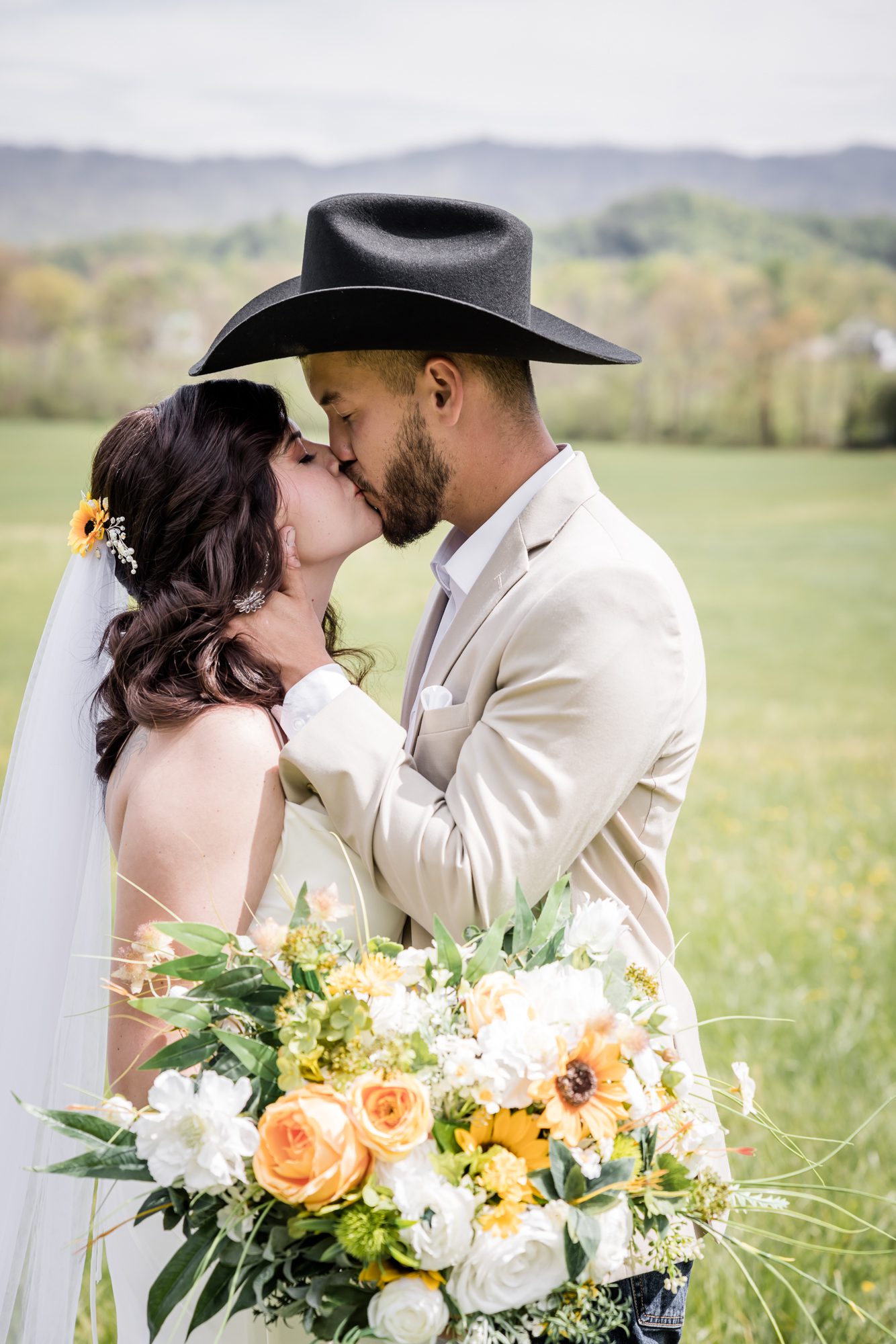 Spring Smoky Mountain Micro Wedding