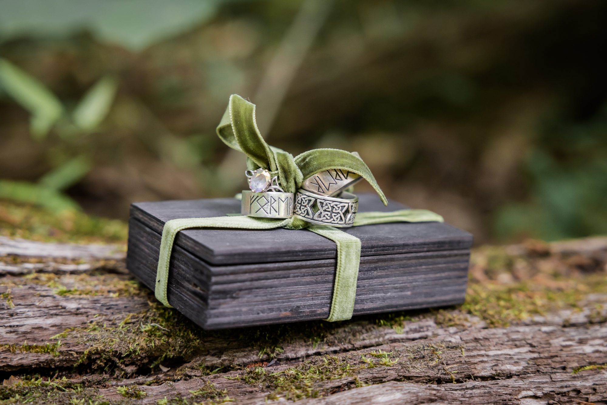 Outdoor Wedding rings