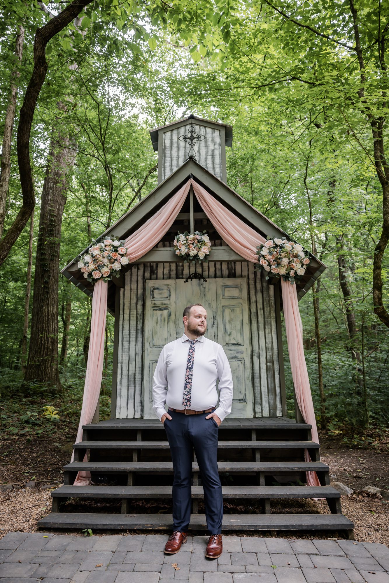 Woodsy Groom Portrait