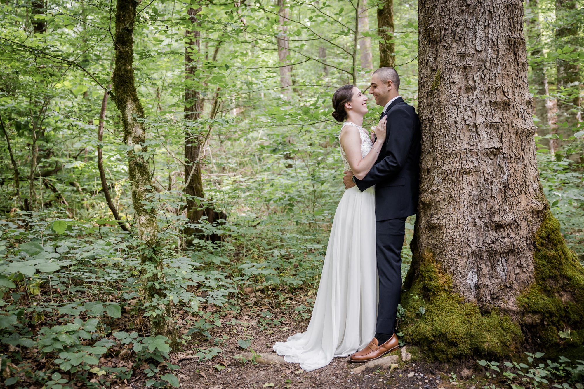 Traditional Outdoor Micro Wedding