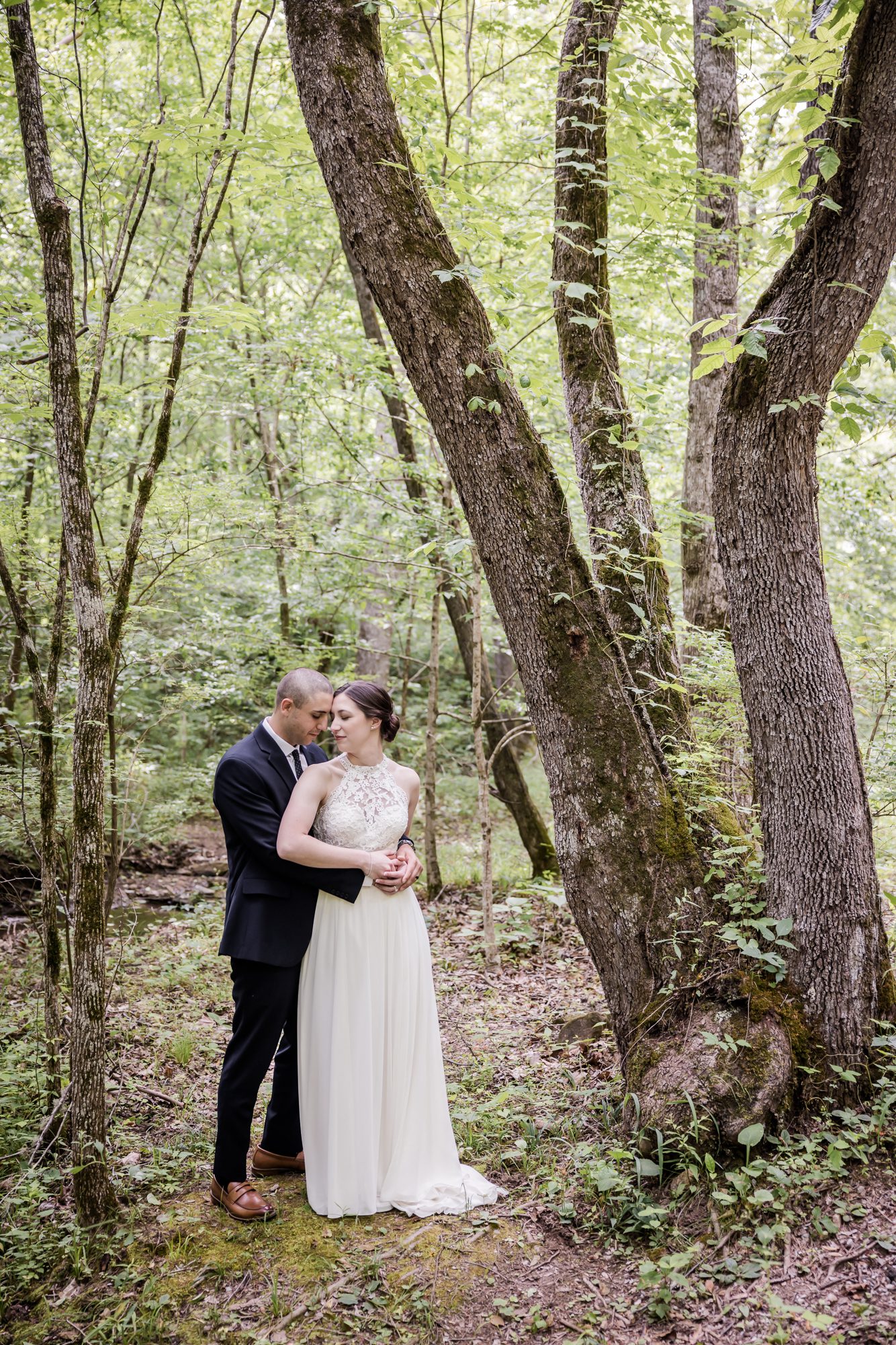 Traditional Outdoor Micro Wedding 