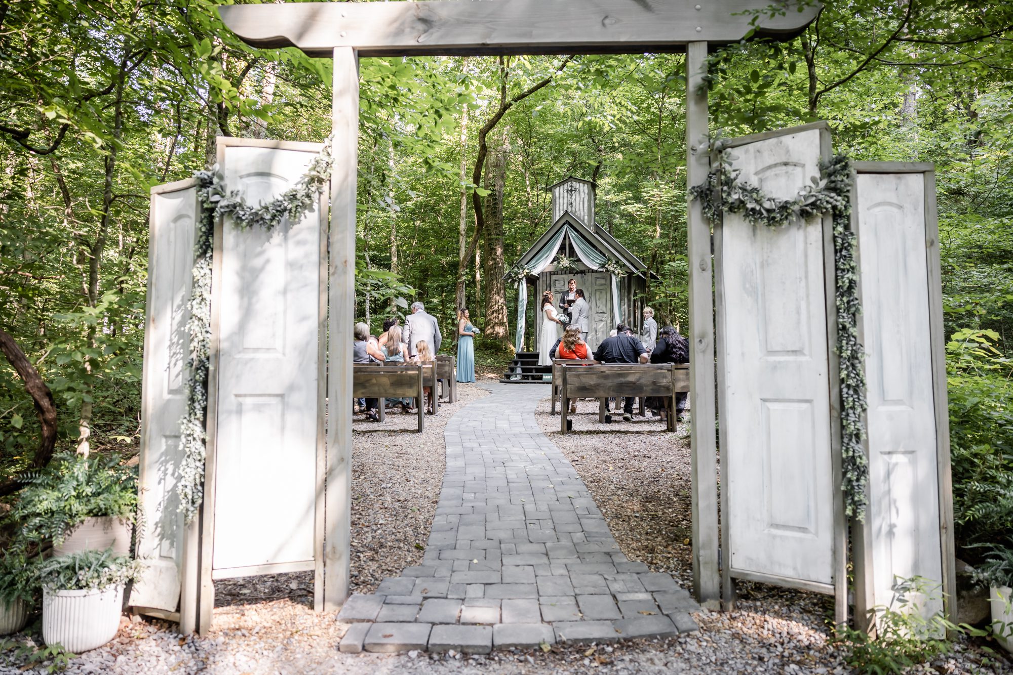 Breathtaking Outdoor Micro Wedding