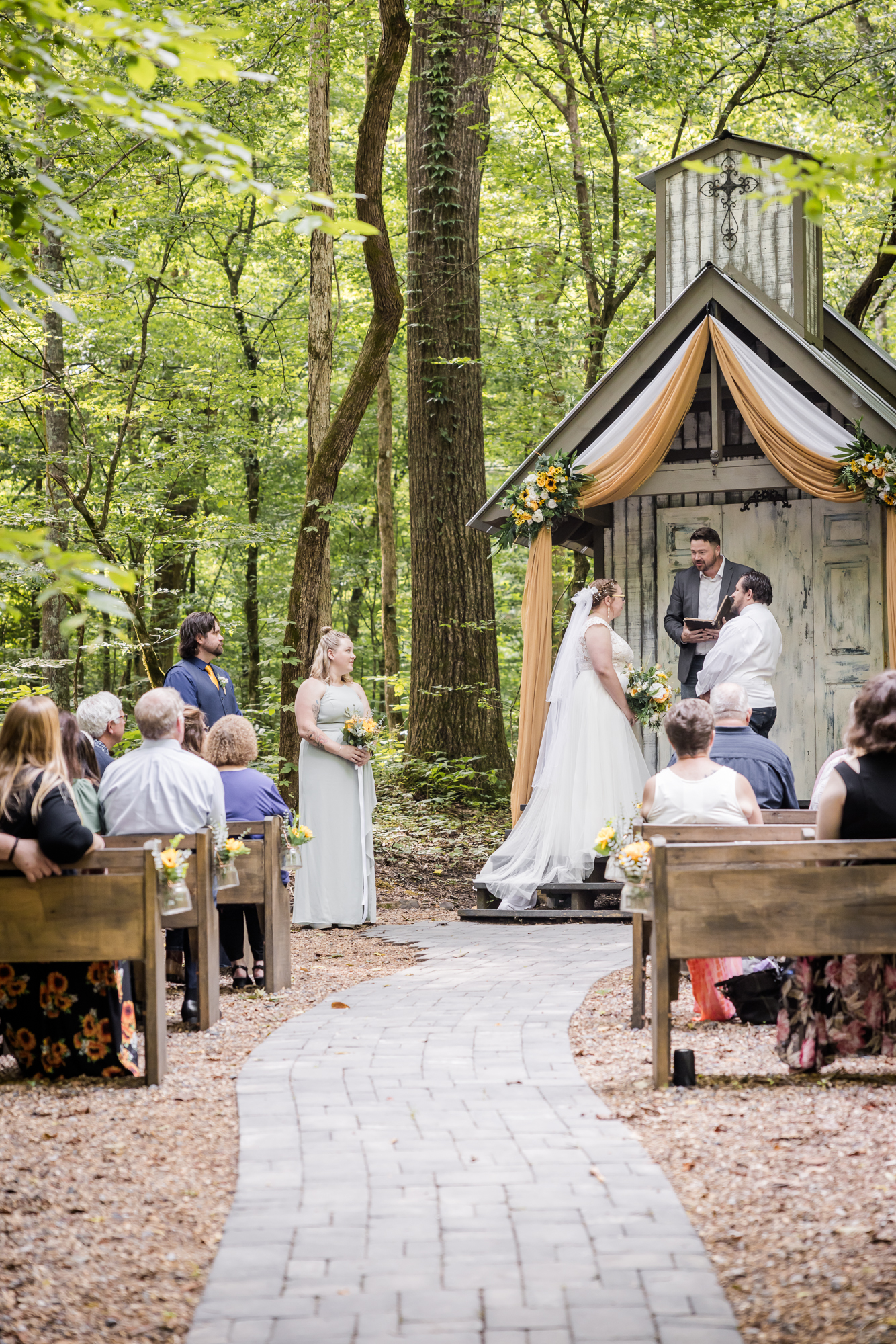 Woodsy Micro wedding ceremony