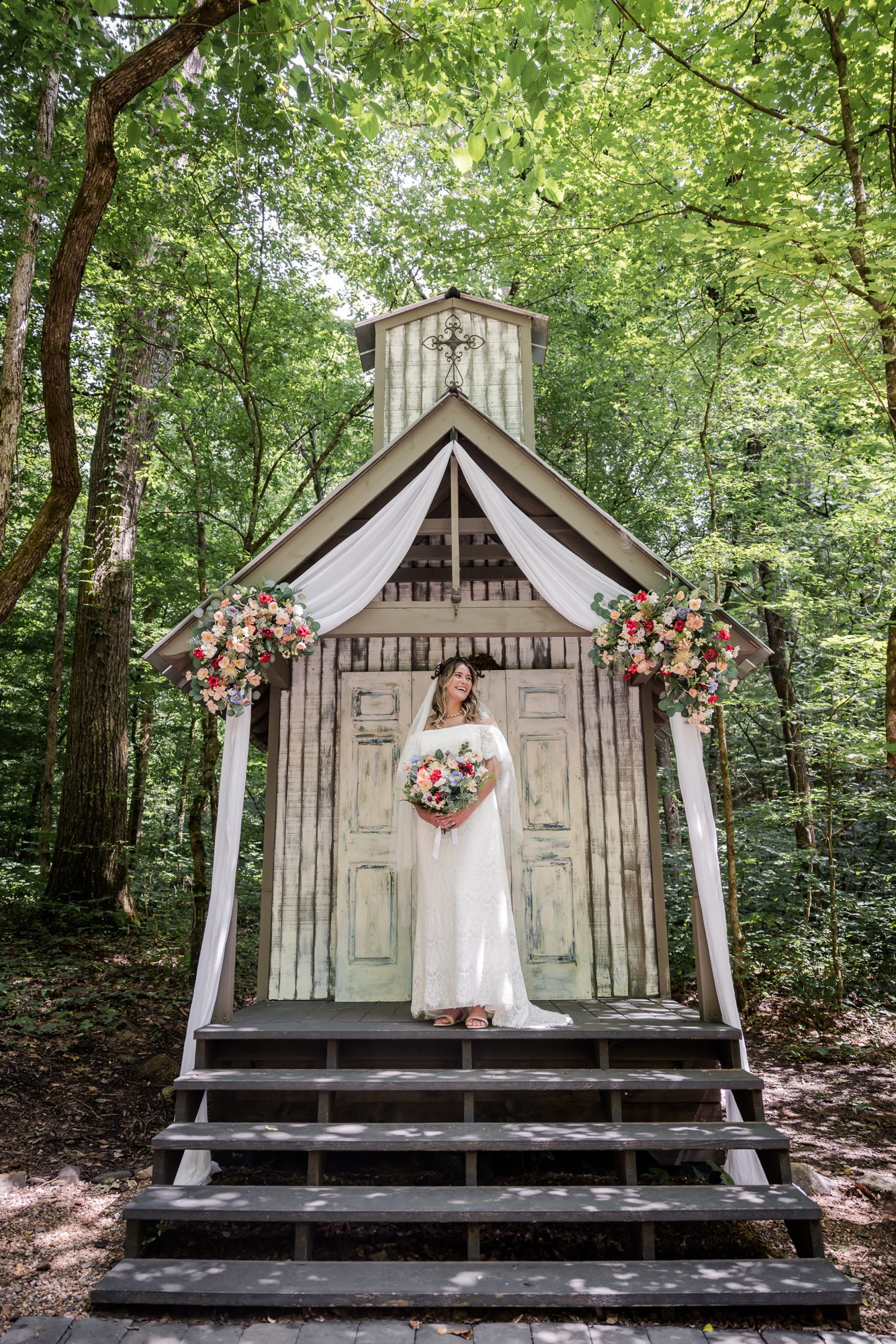 Forest outdoor bride portrait
