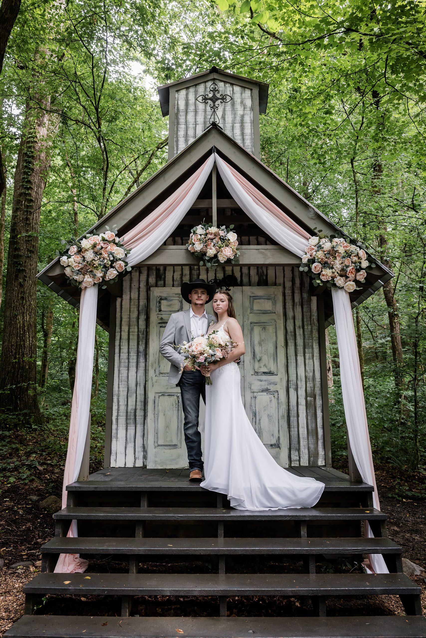 Woodsy Bride and Groom Portrait