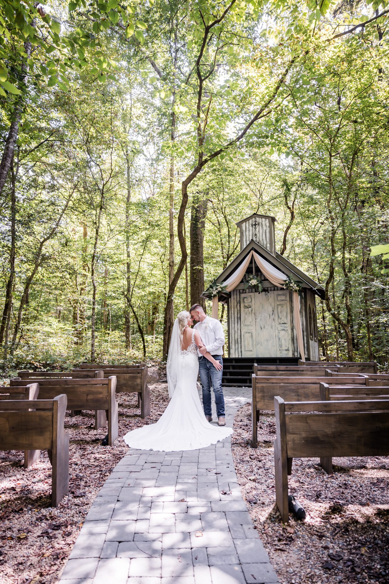 Woodsy Bride and Groom Portrait