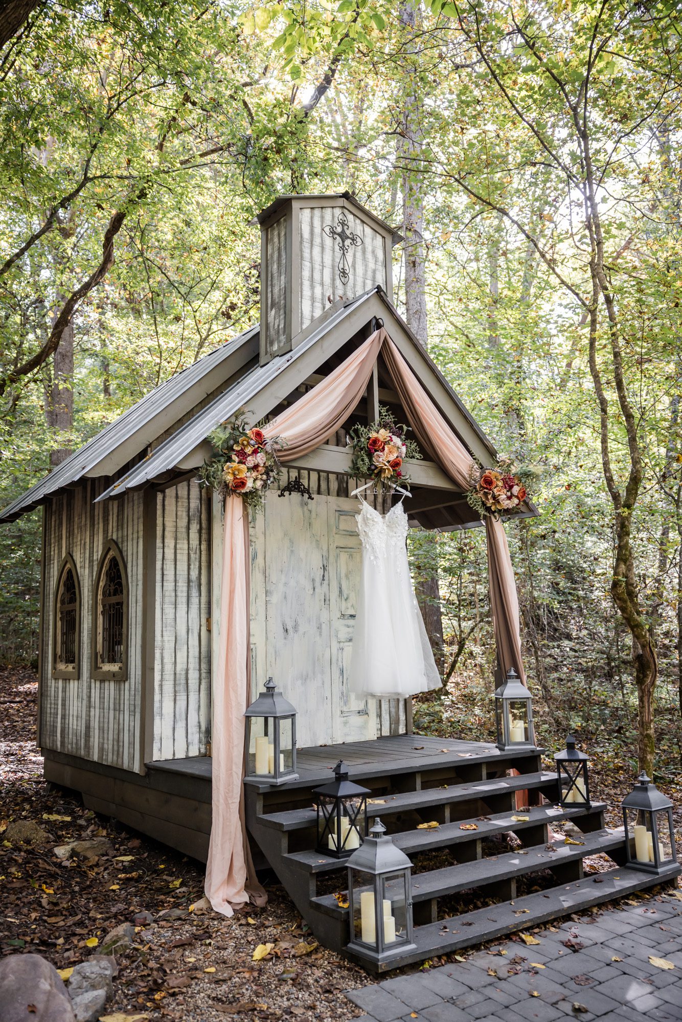 Rustic Autumn Micro Wedding