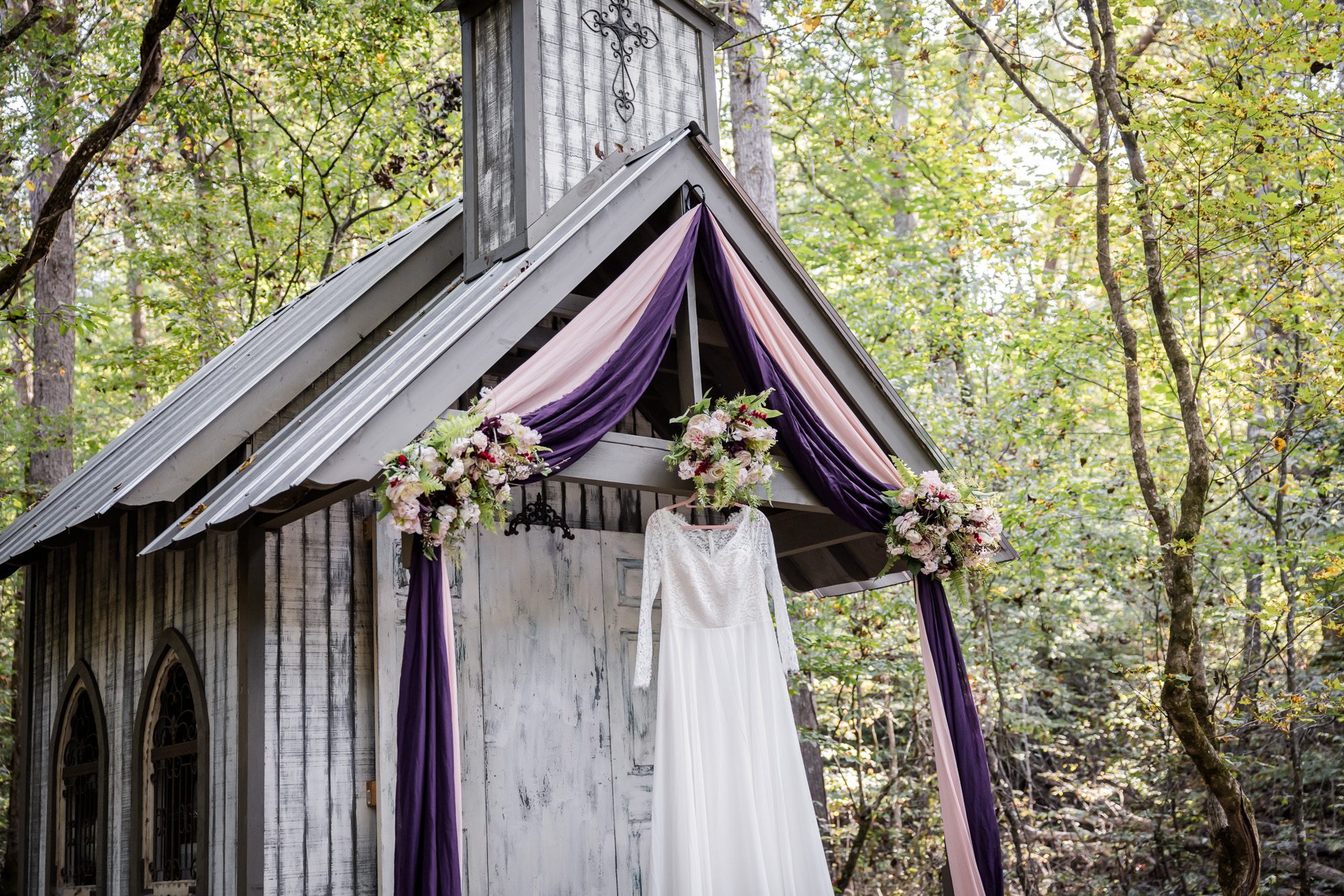 Lively Micro Wedding