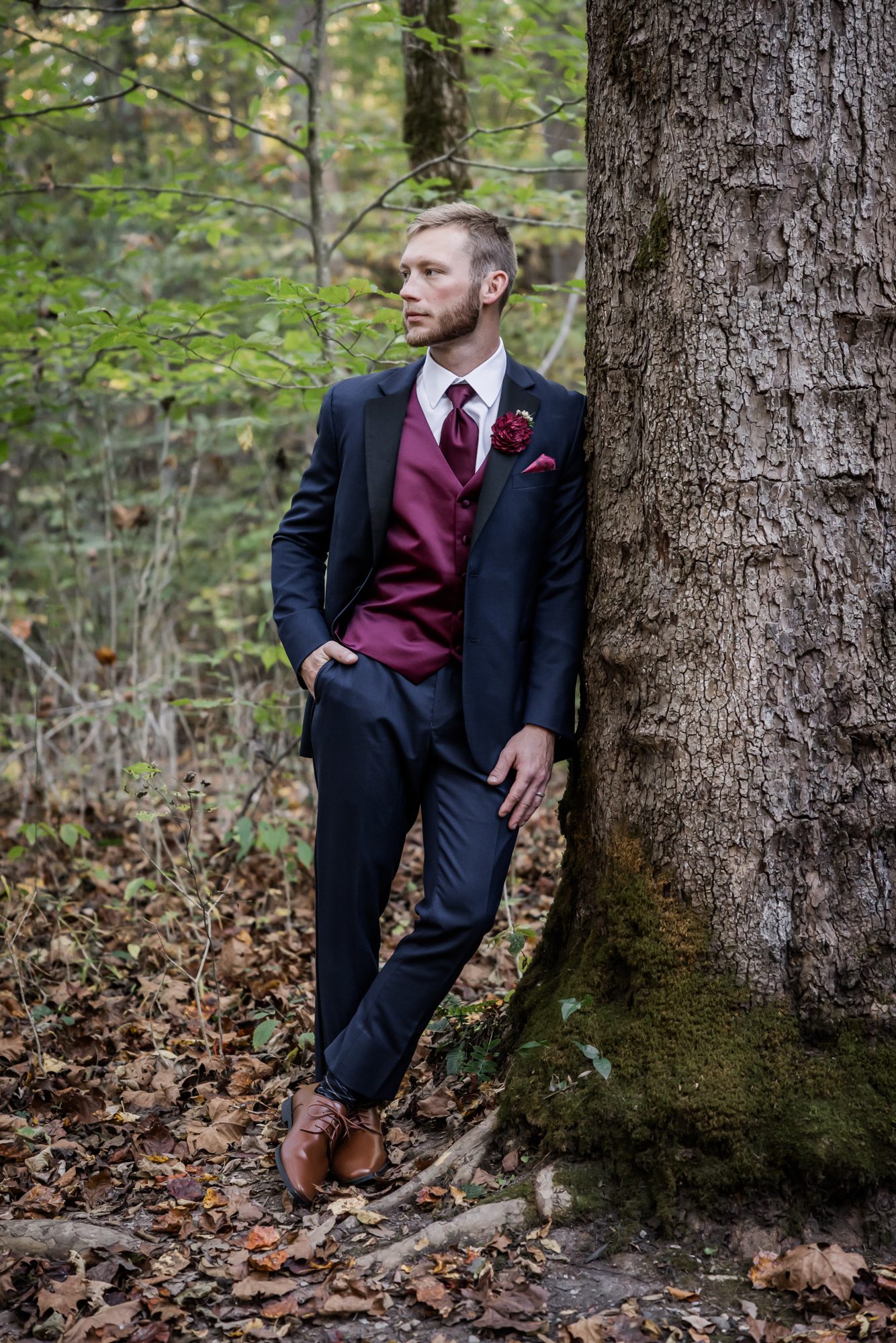 Woodsy Groom portrait