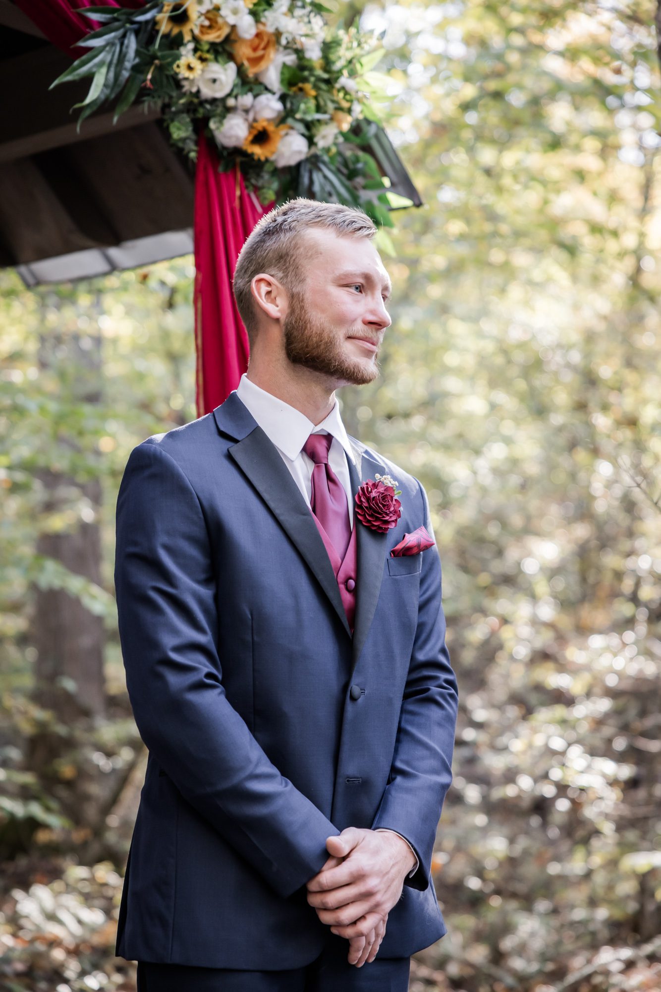 Grooms first look