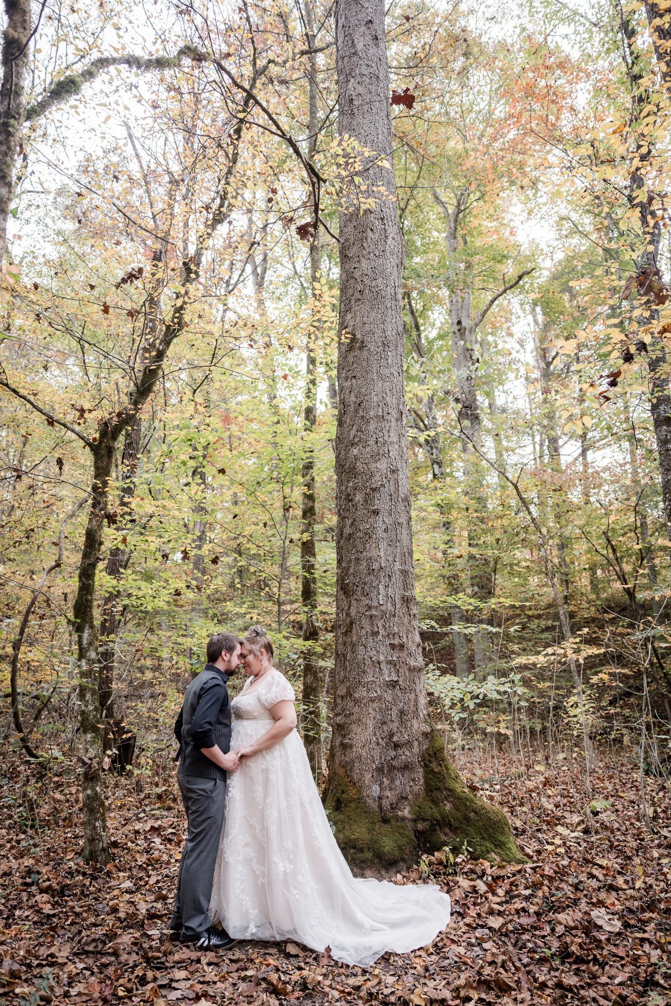 Woodsy bride and groom portrait