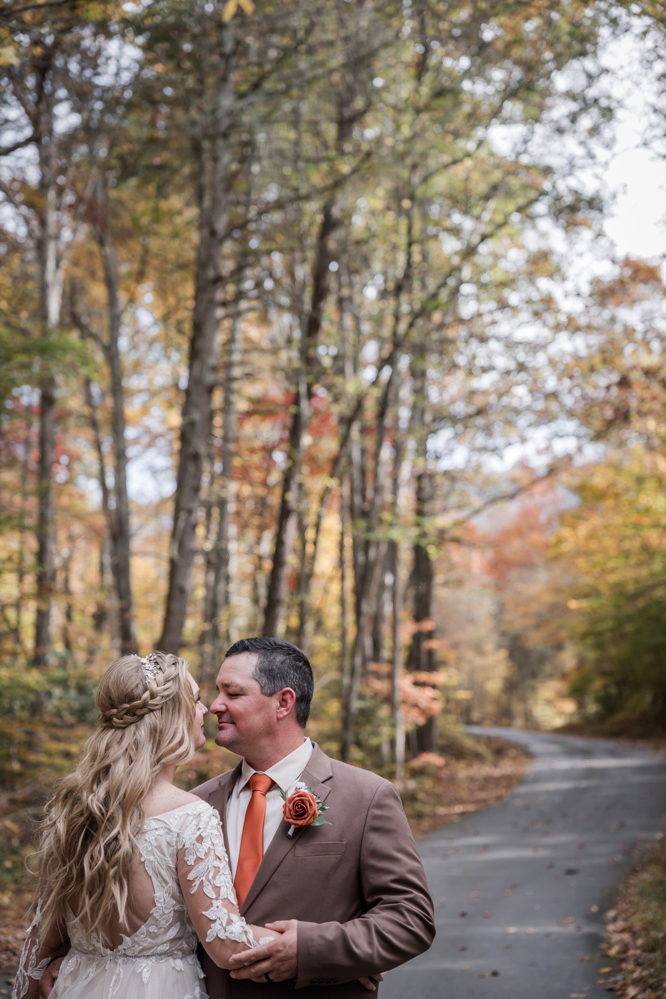 woodsy bride and groom portrait