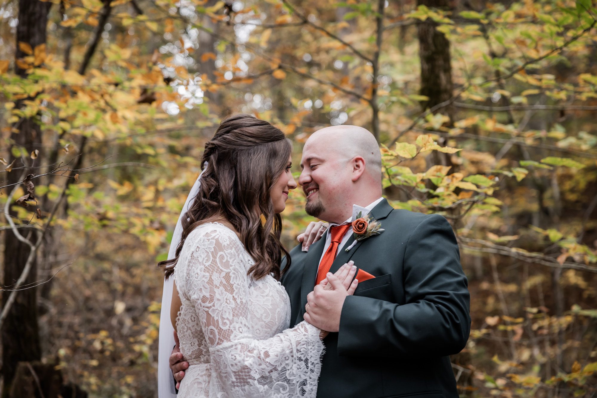 Woodsy bride and groom portrait