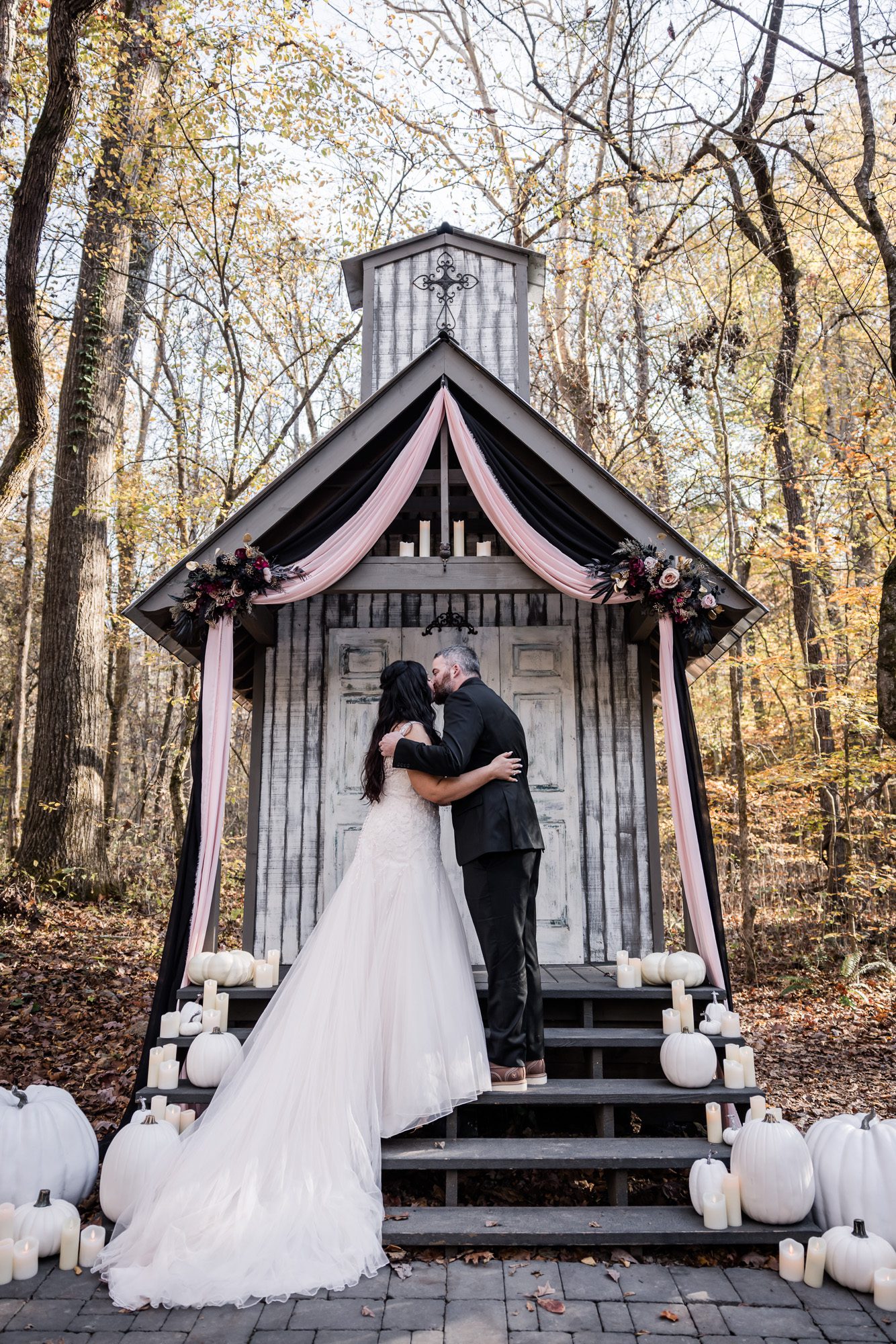 East Tennessee Fall Micro Wedding
