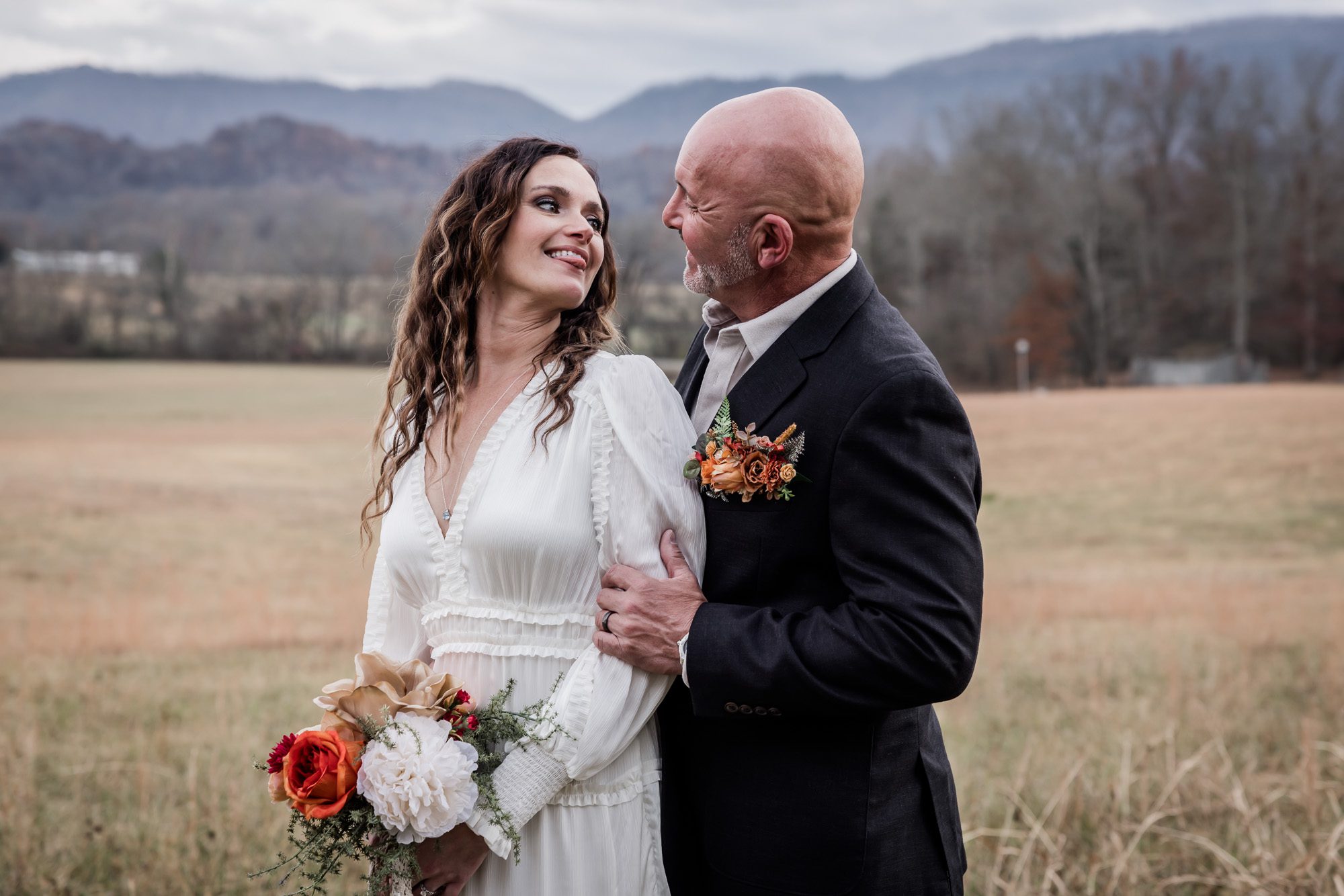 Relaxed Smoky Mountain Elopement