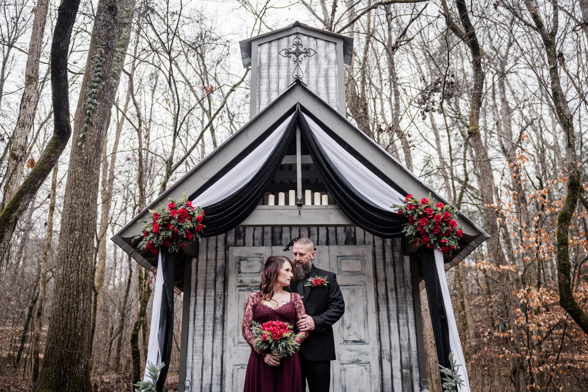 woodsy bride and groom portrait