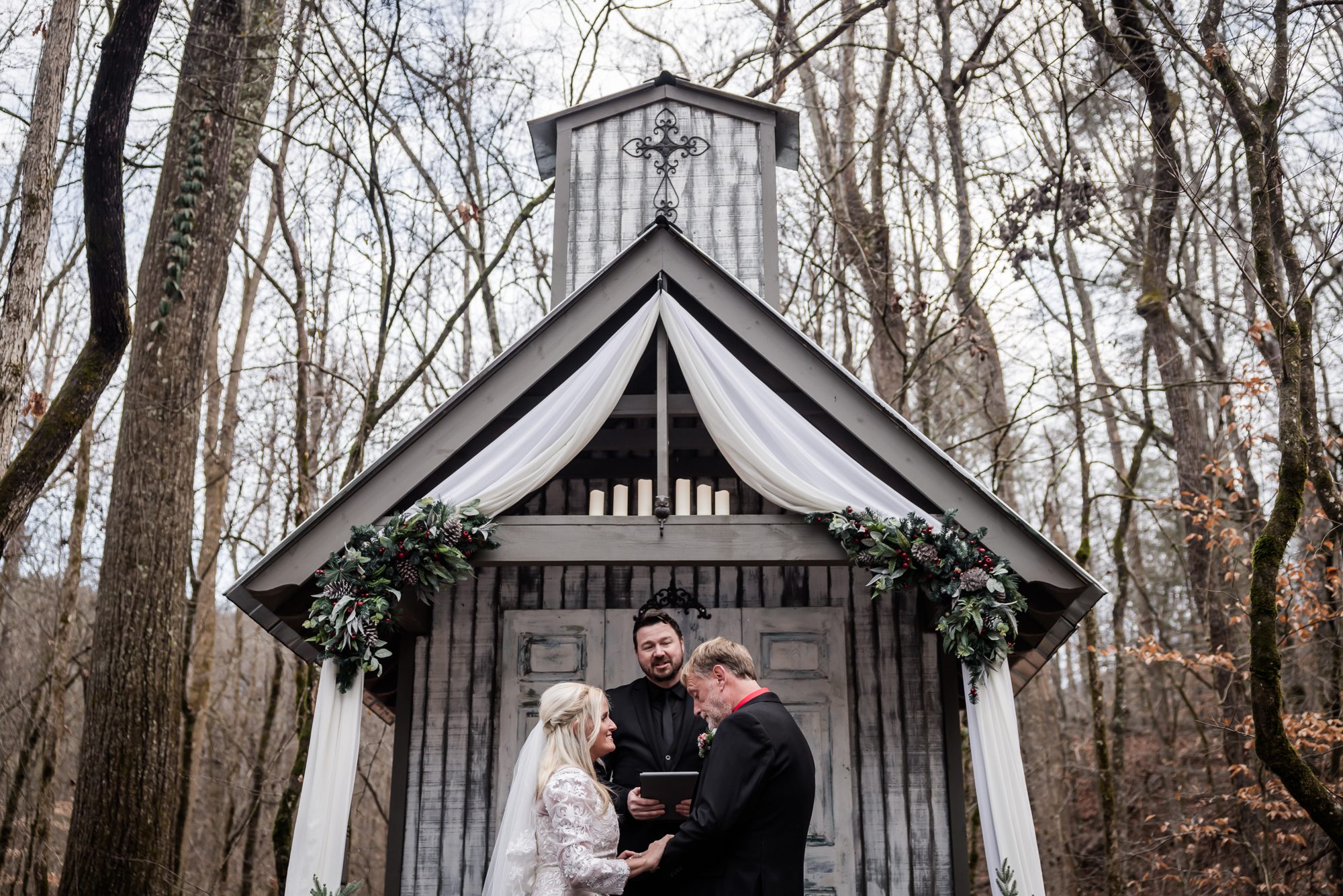 January Micro Wedding - Brandi and Harry - Chapel in the Hollow