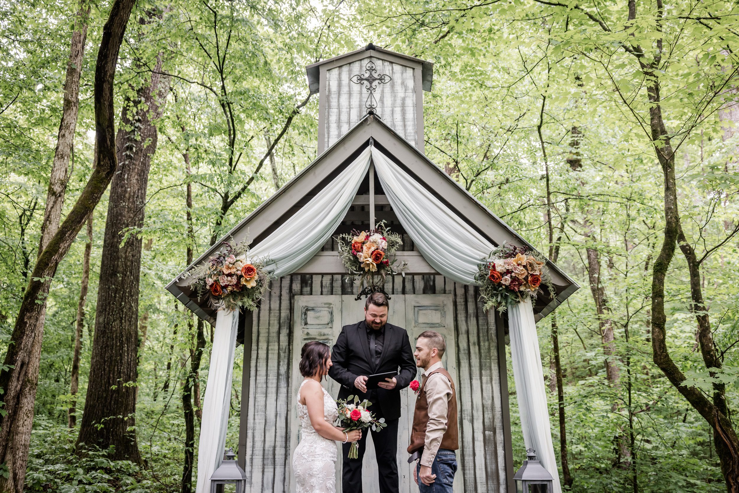 spontaneous micro wedding
