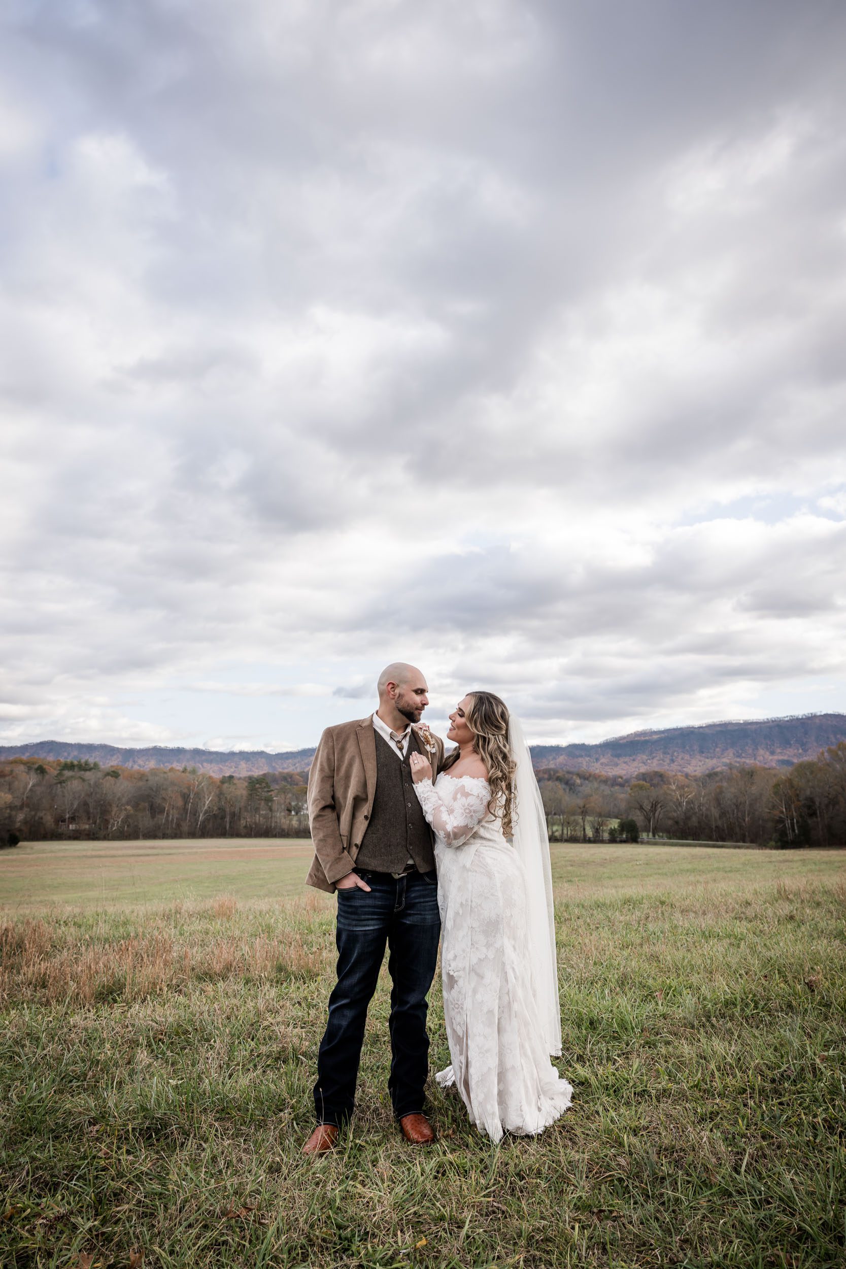 Smoky Mountain Bride and Groom 