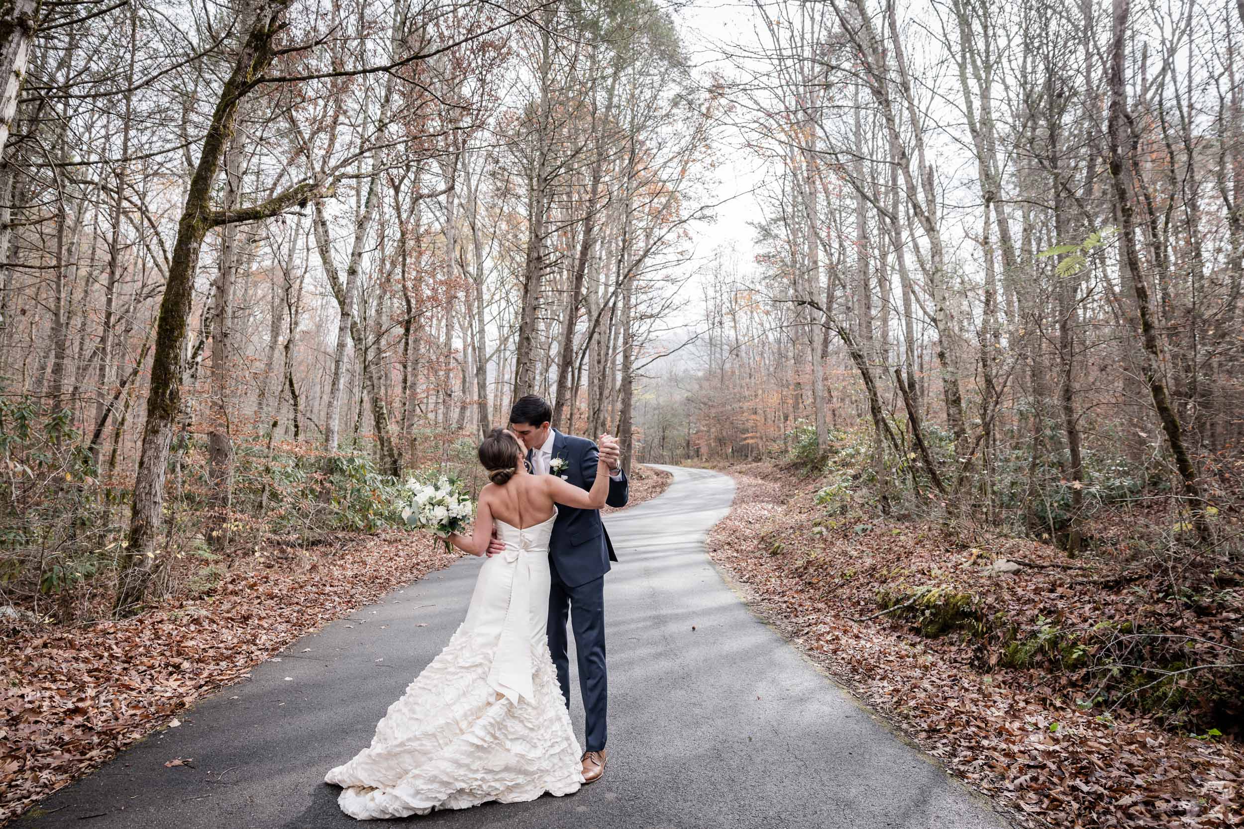 East Tennessee Wedding Photography 