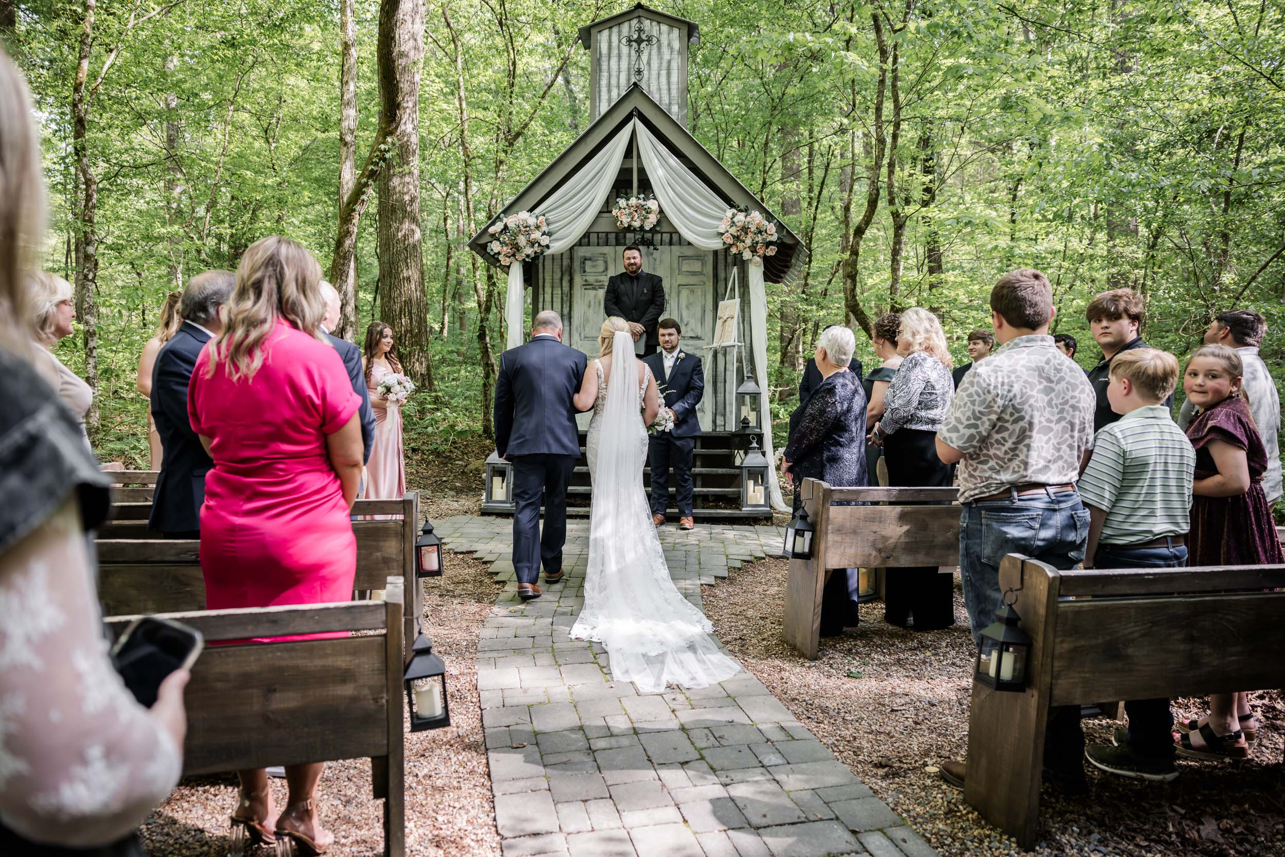 East Tennessee Spring Micro Wedding 