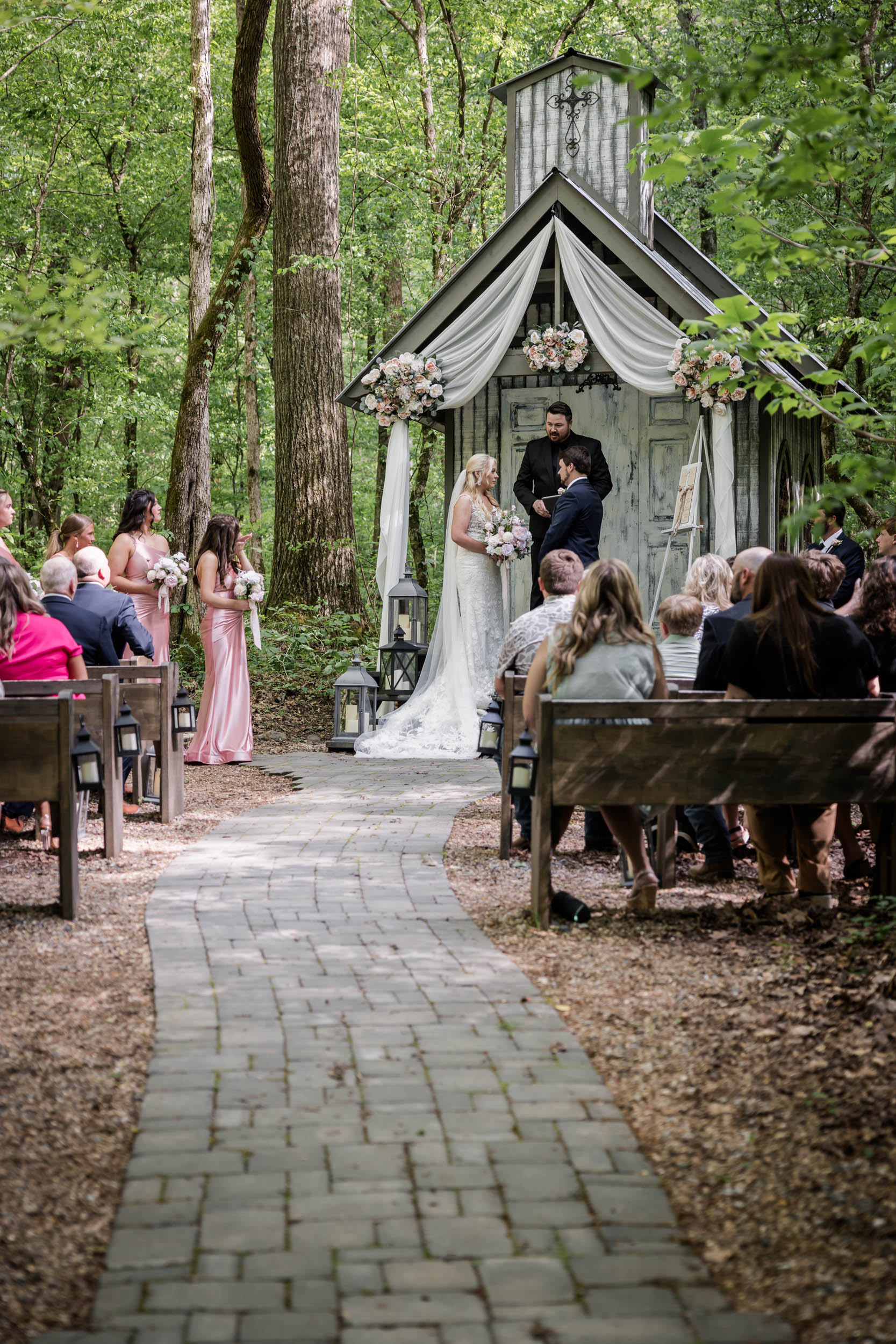 East Tennessee Spring Micro Wedding 