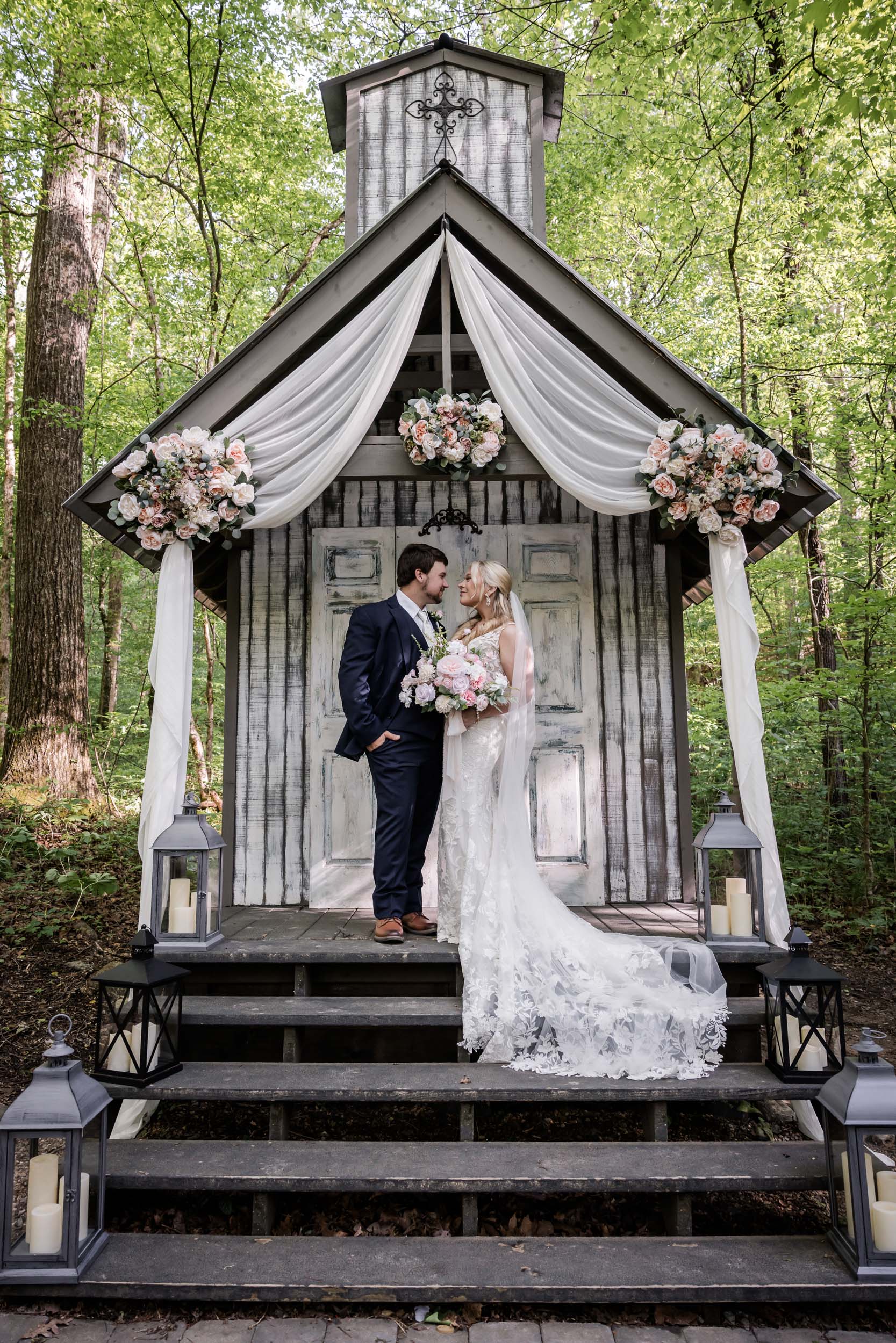 Spring Micro Wedding Photography 