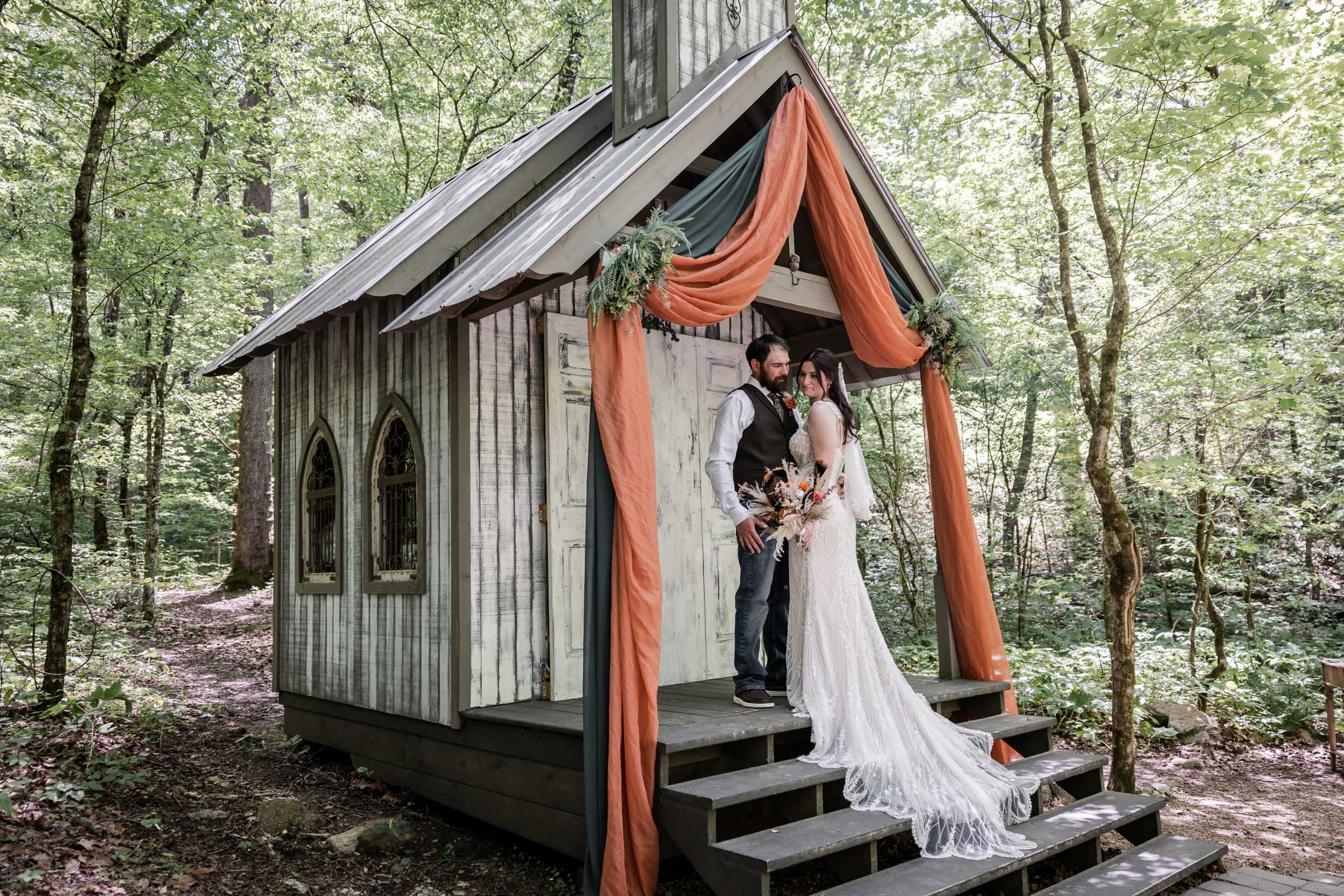 East Tennessee Bride and Groom 