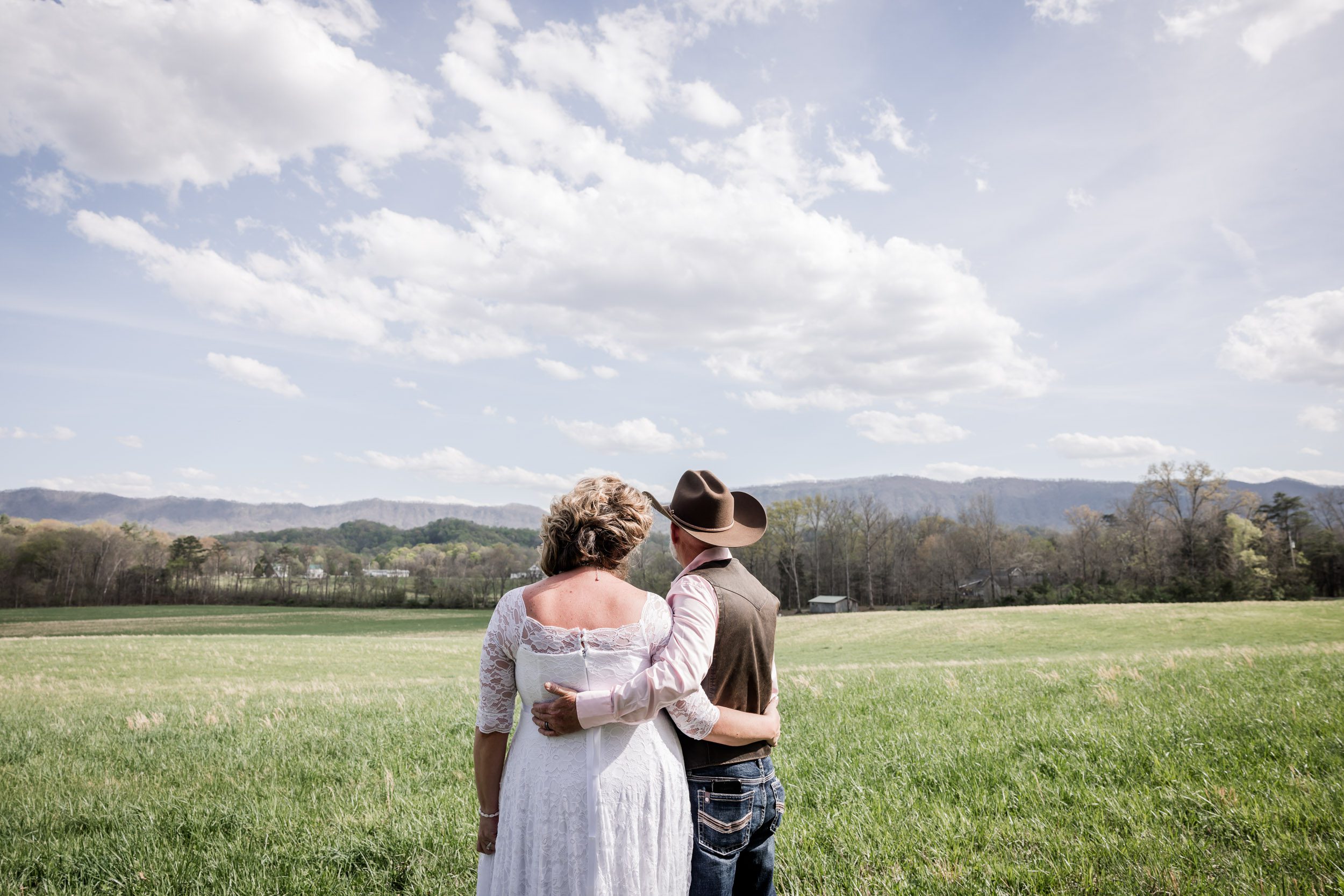 Smoky Mountain Bride and Groom 