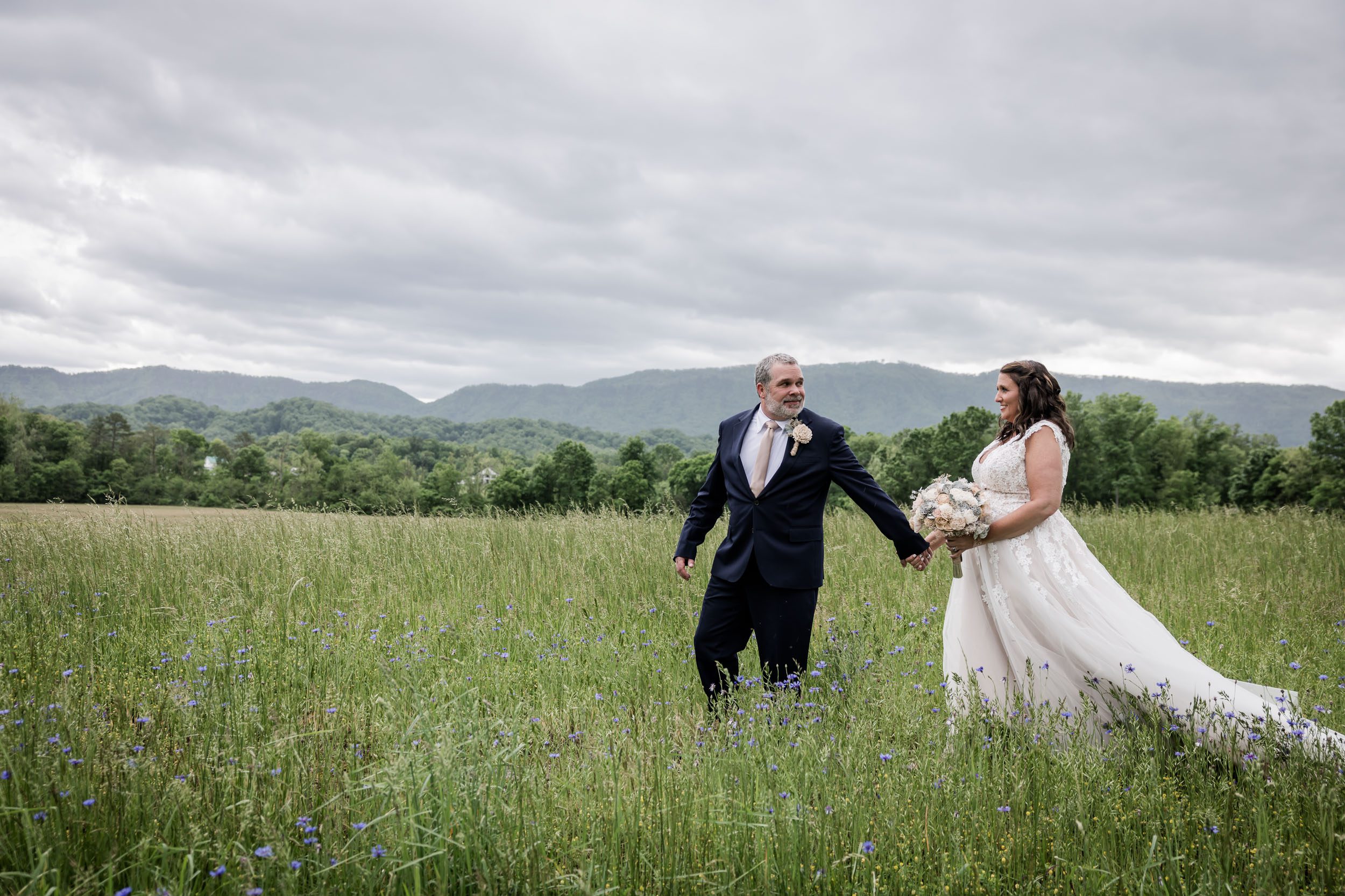 East Tennessee Micro Wedding Photographer