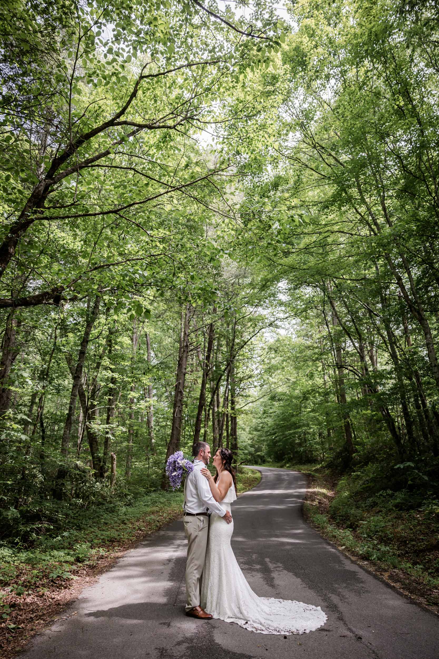 Relaxed Spring Micro Wedding