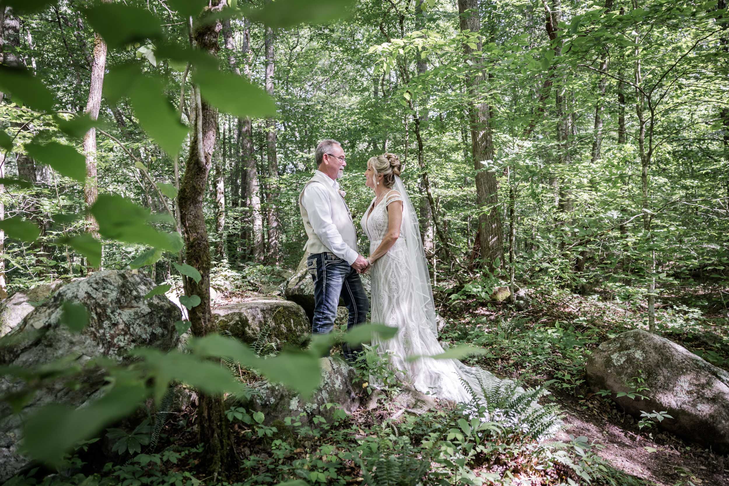 Micro Wedding Photographer 