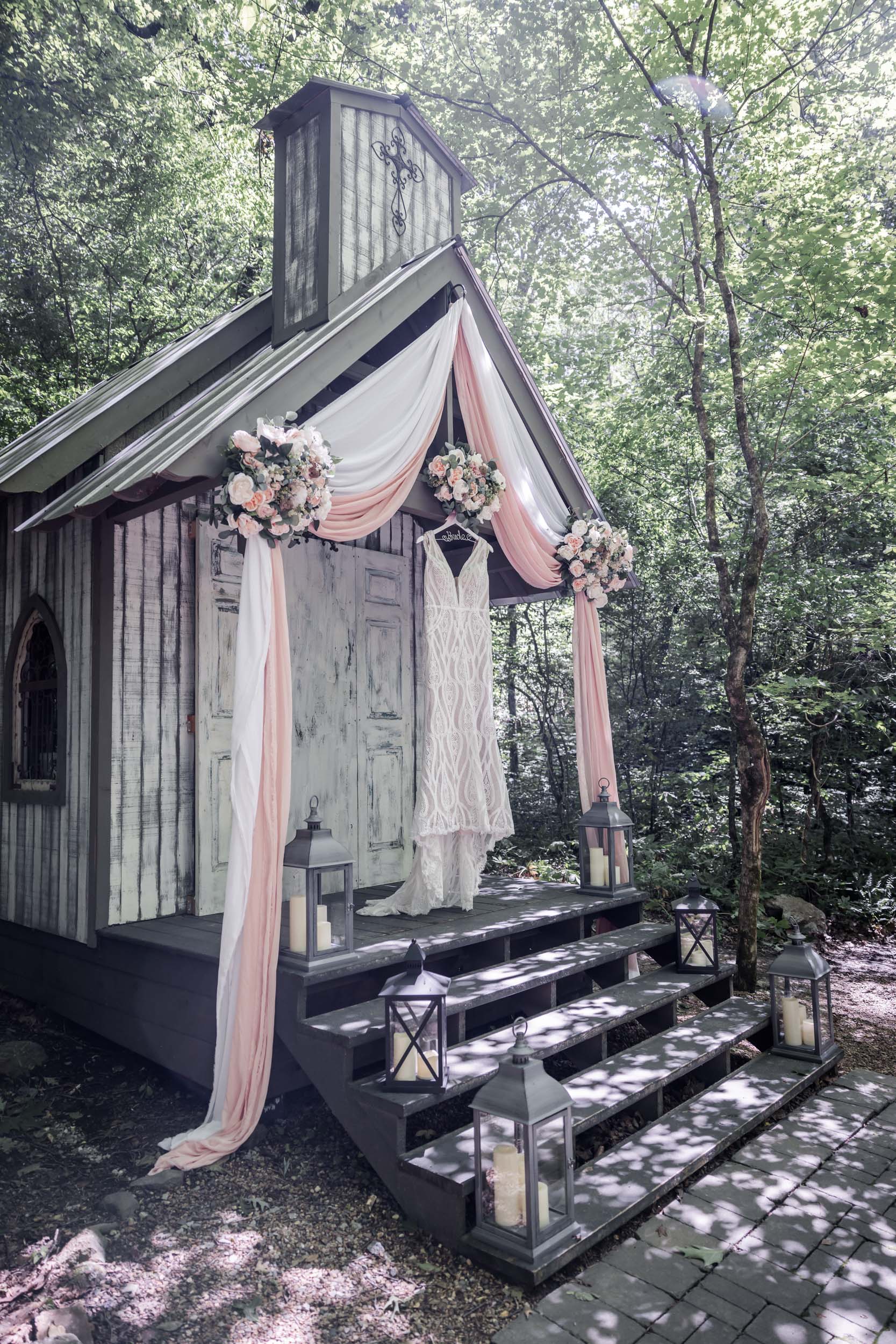 Blush and Bashful Micro Wedding 