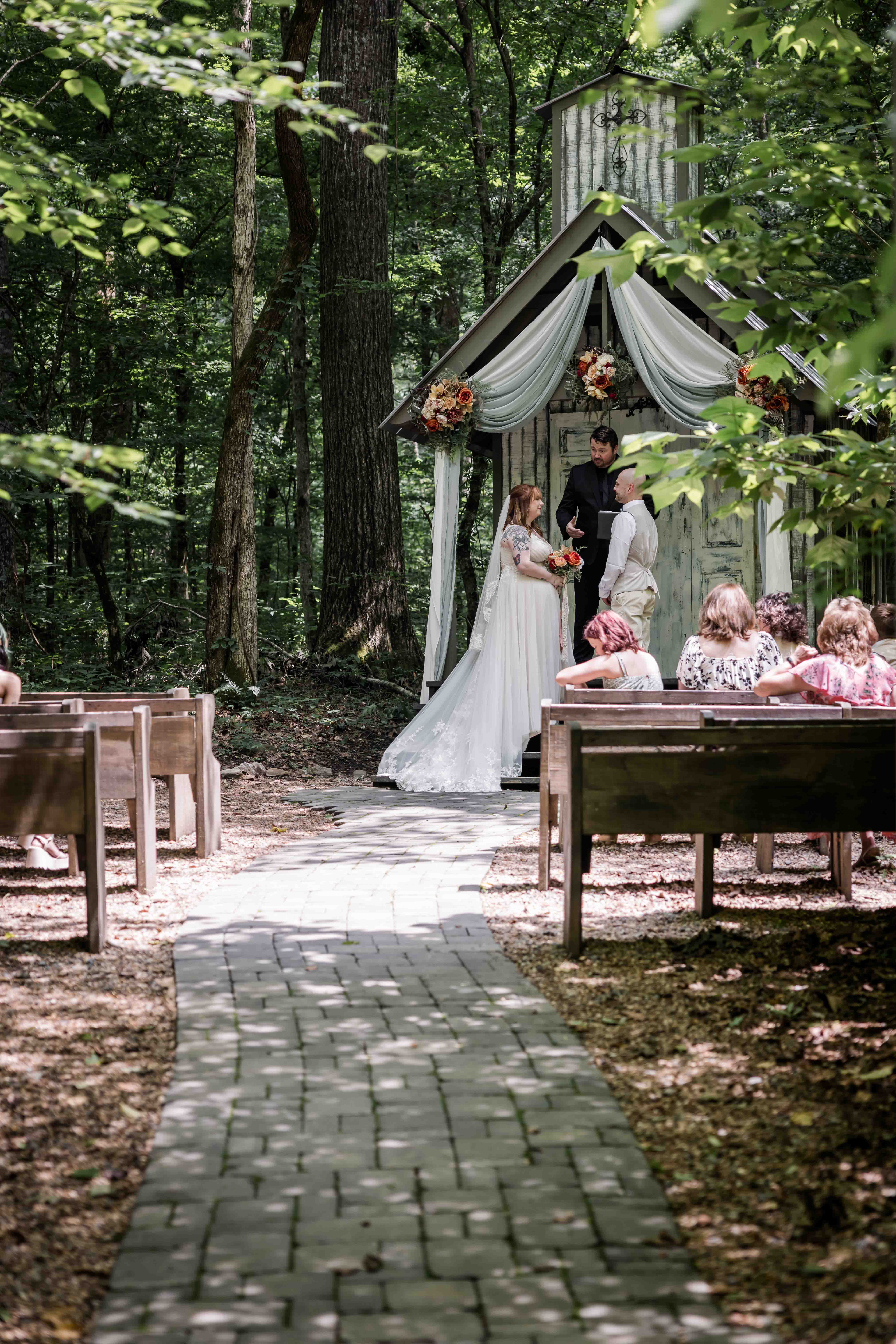 Simple Forest Micro Wedding 