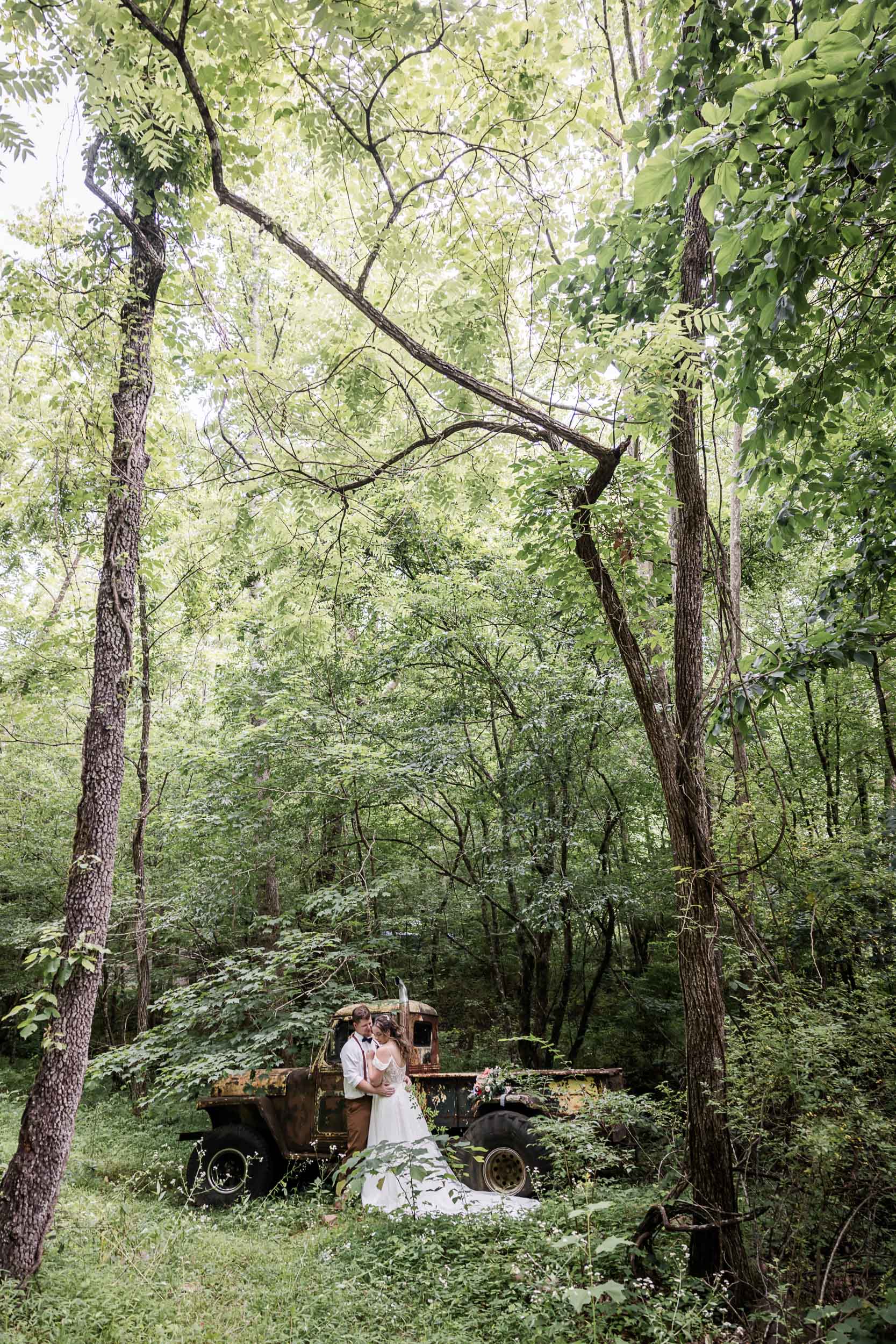 Jeep Truck Wedding Photos 