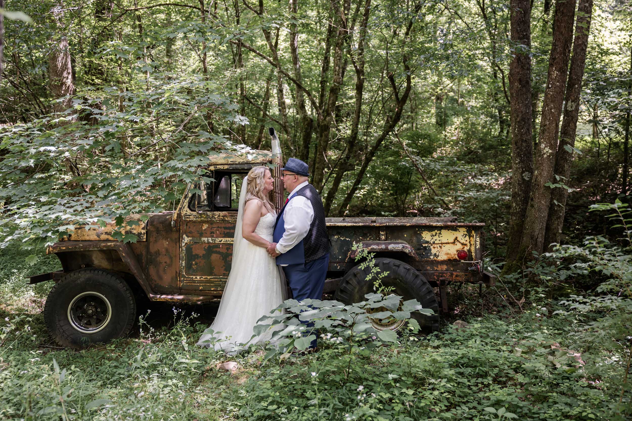 Laid Back Stress Free Micro Wedding 
