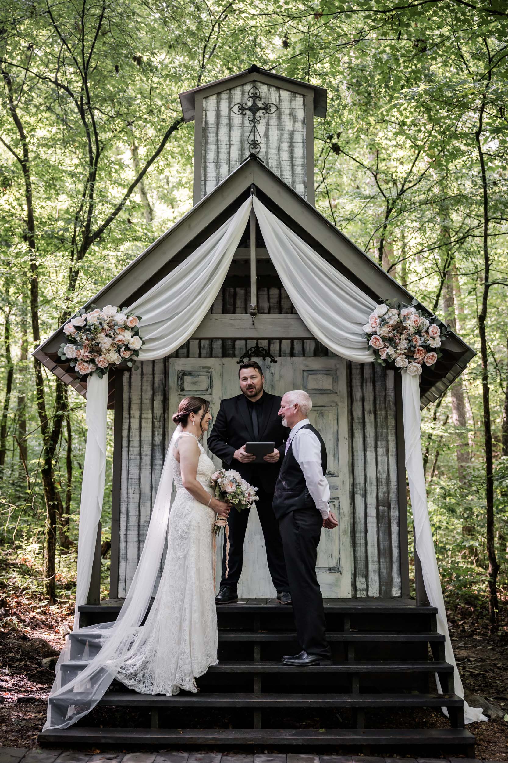 Smoky Mountain Bride and Groom 