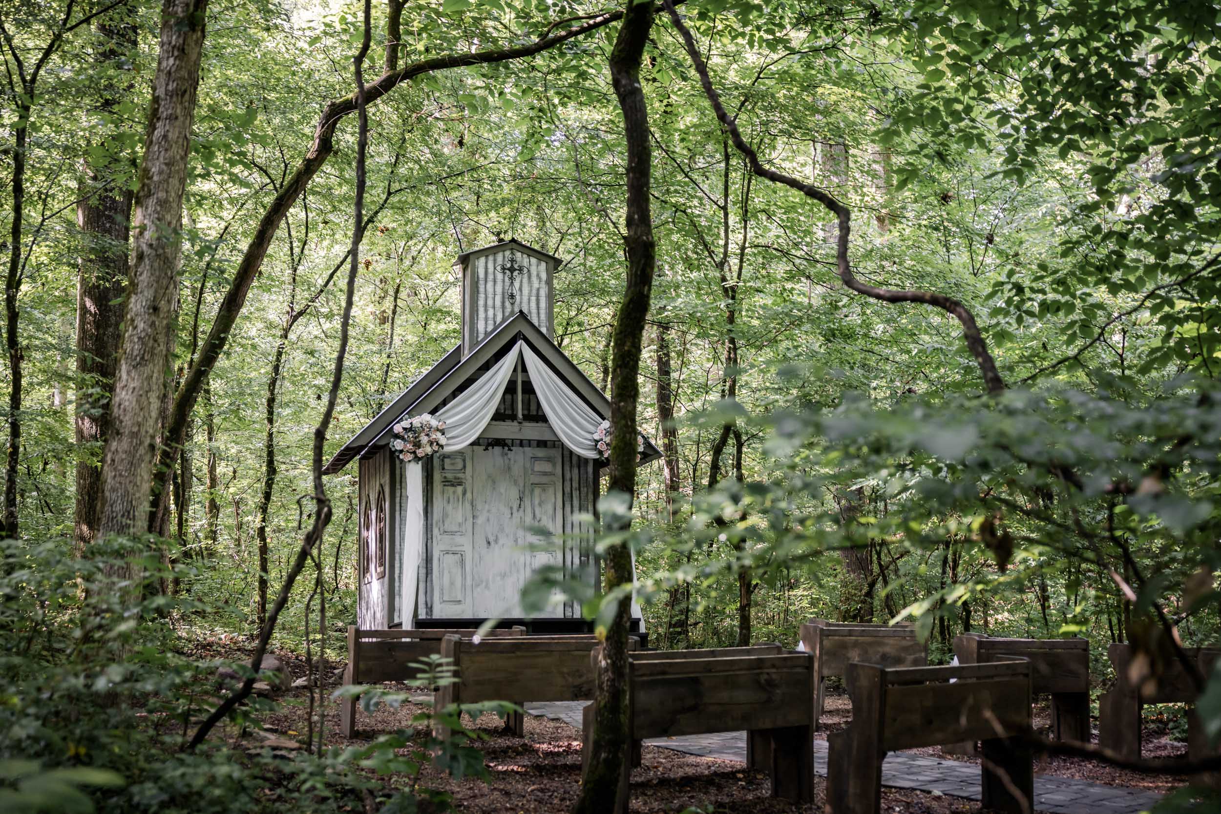 Smoky Mountain Wedding Chapel 