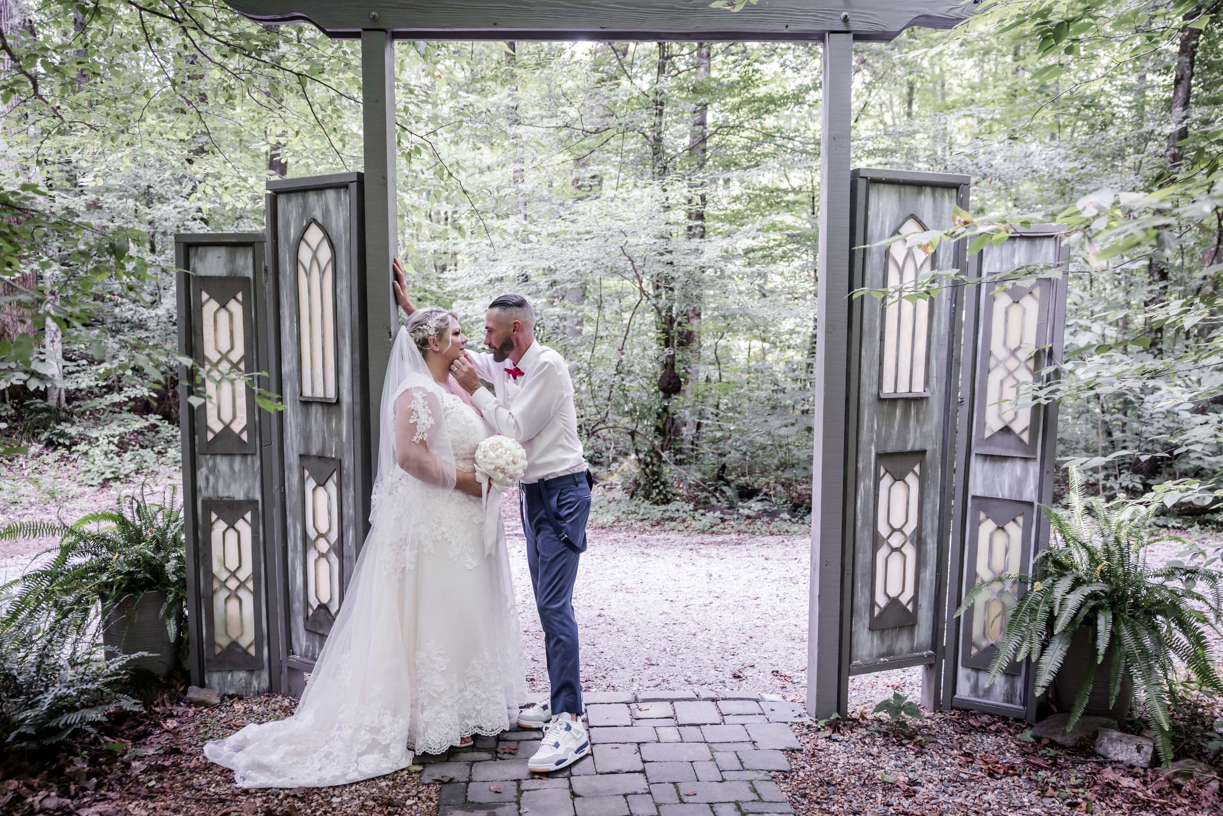 Simple Tiny Forest Wedding in the Smokies
