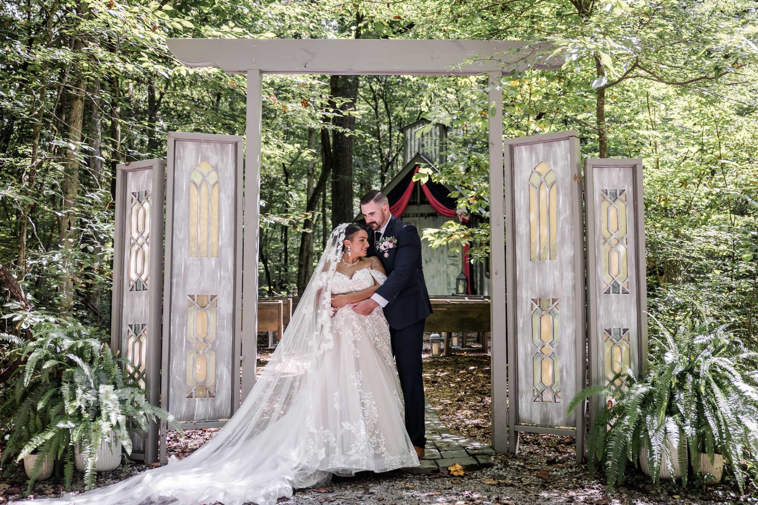 East Tennessee Wedding Photographer 