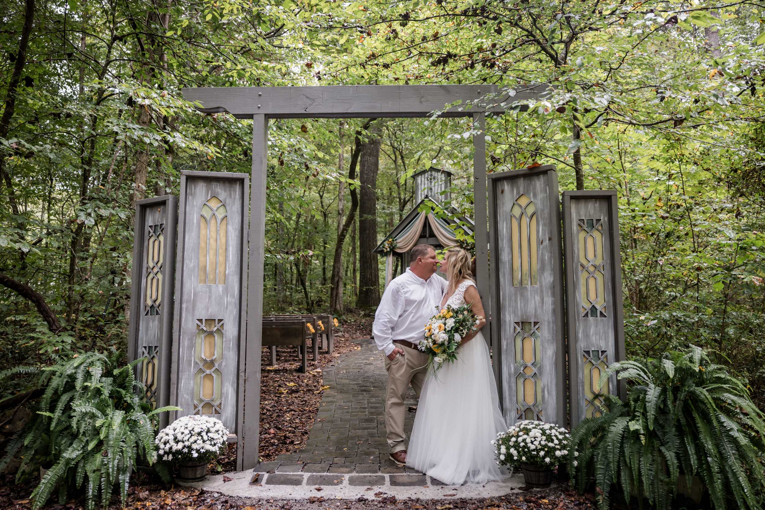 Smoky Mountain Bride and Groom 