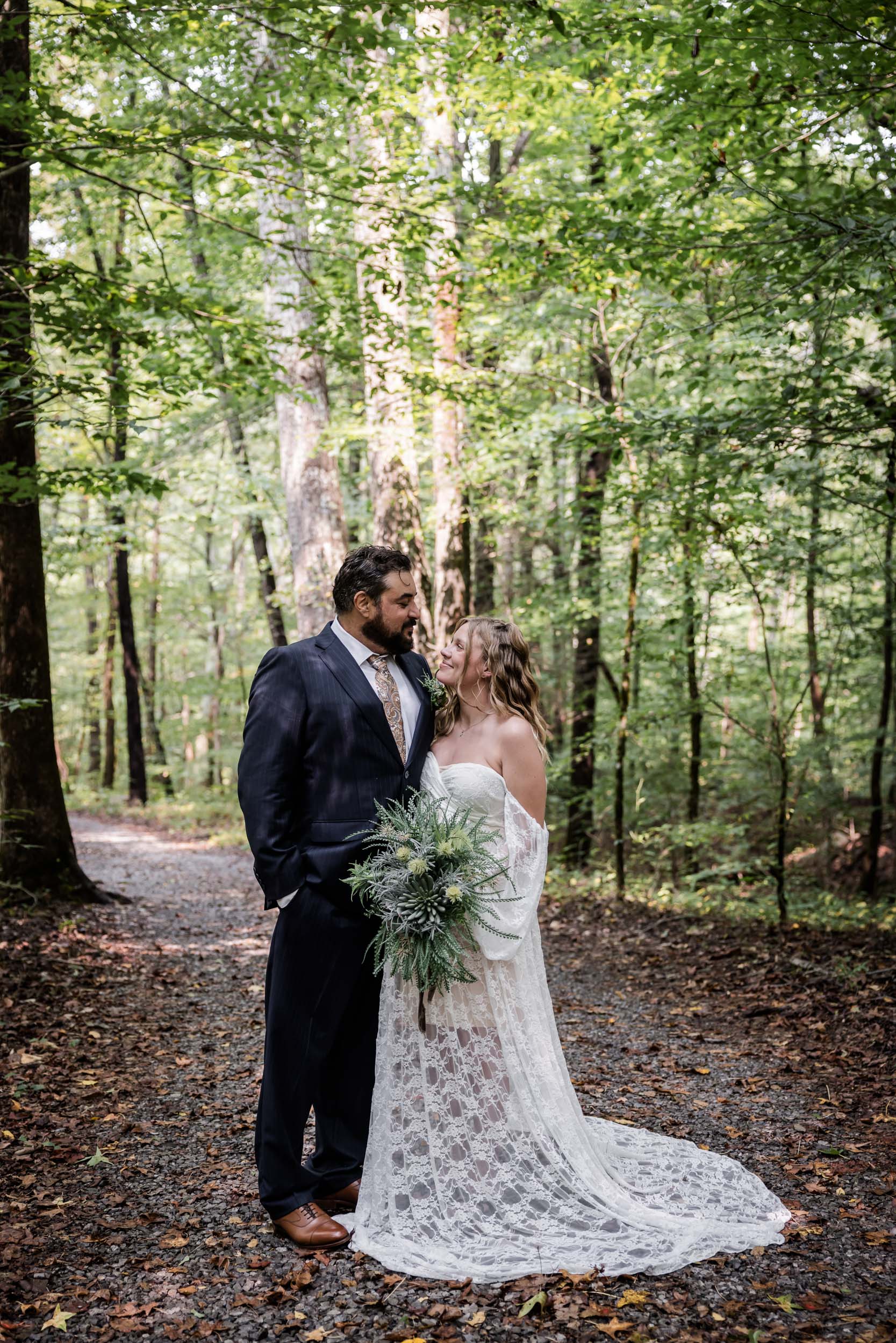 East Tennessee Bride and Groom 